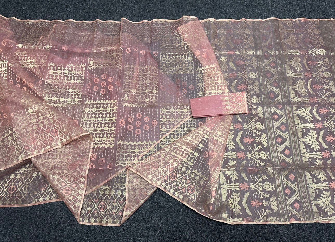 ROSY PINK EXCLUSIVE