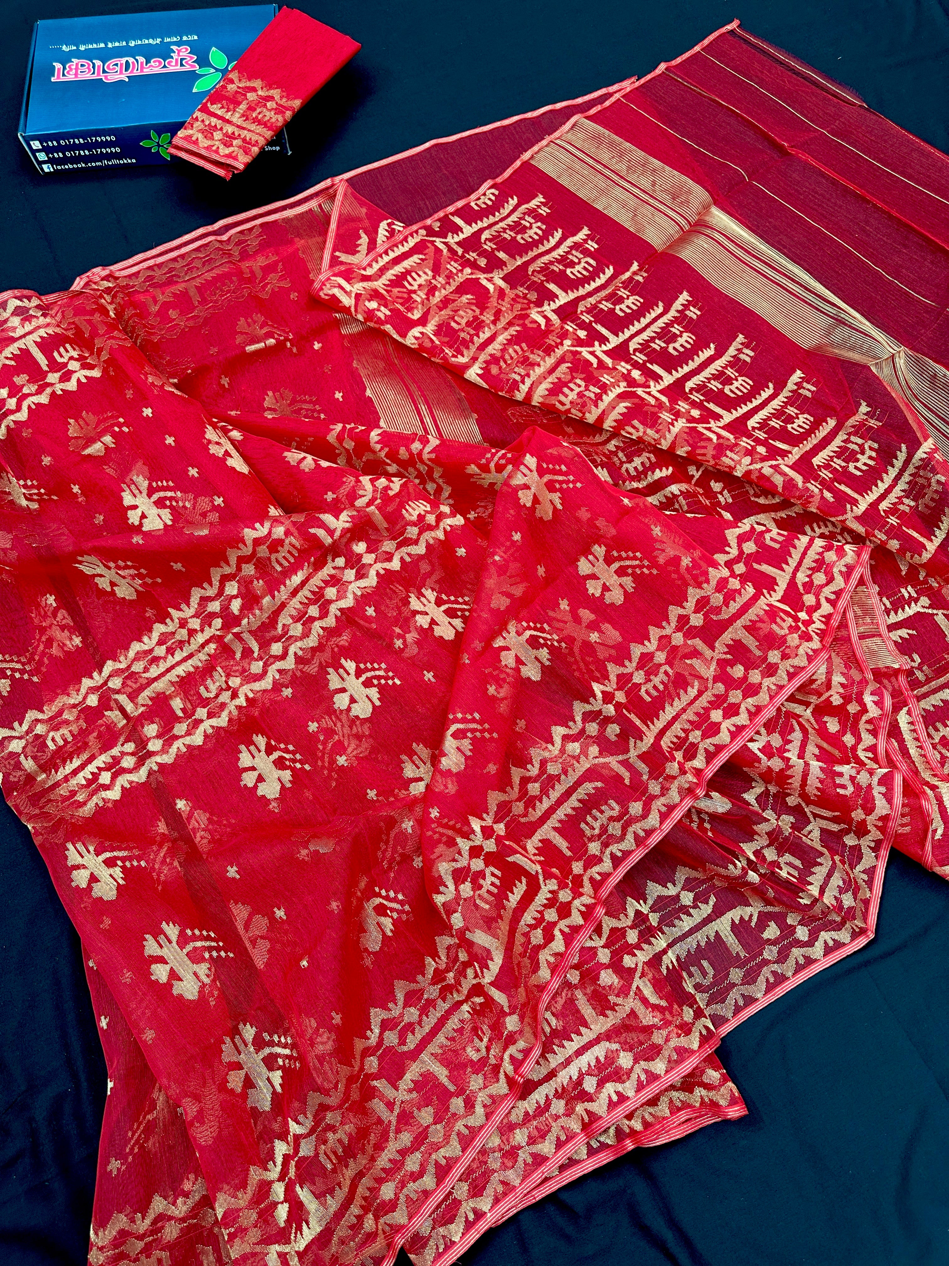 Red Bridal Handloom original dhakai jamdani saree.