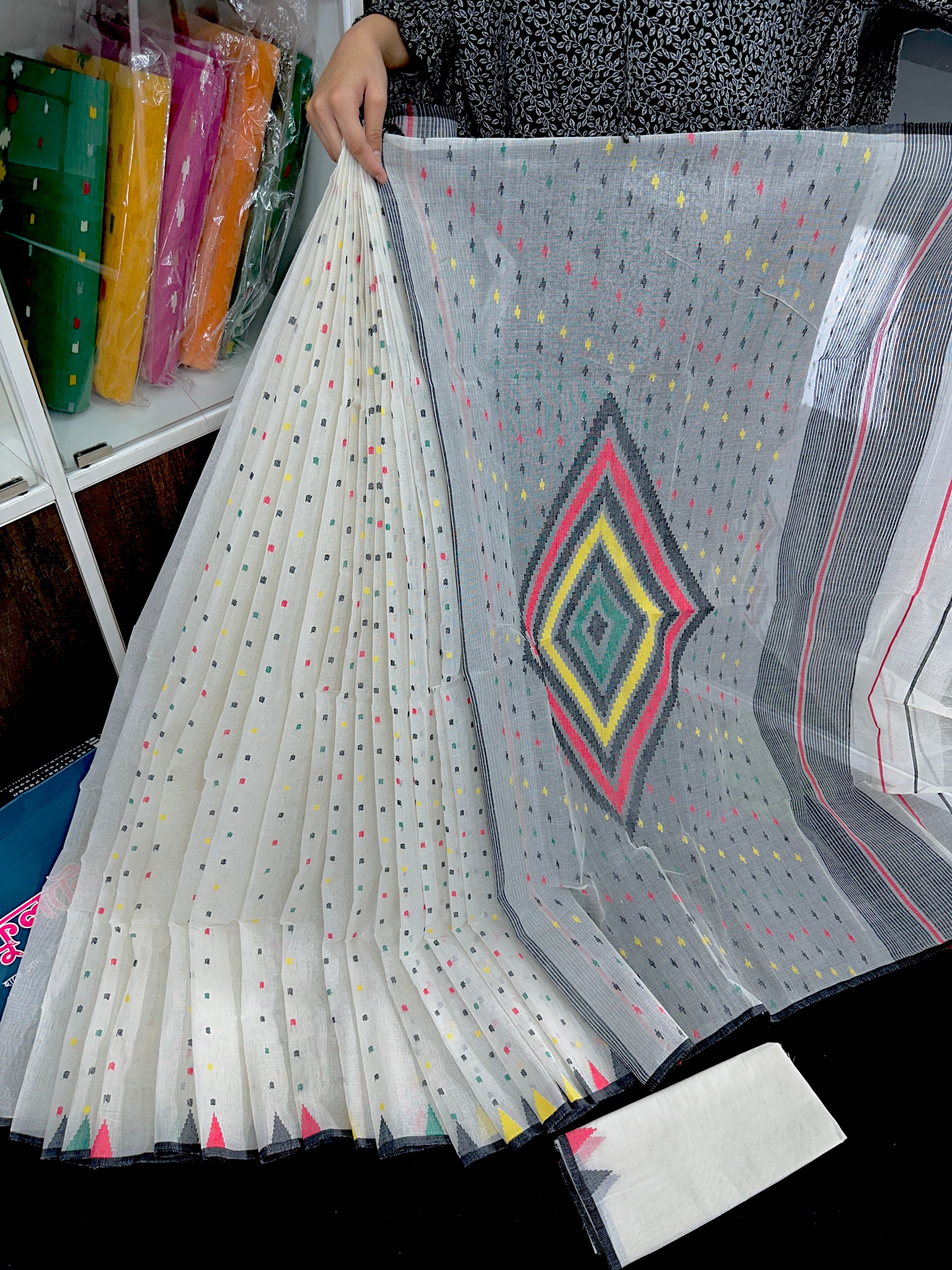 White cotton jamdani saree with multiple threads work