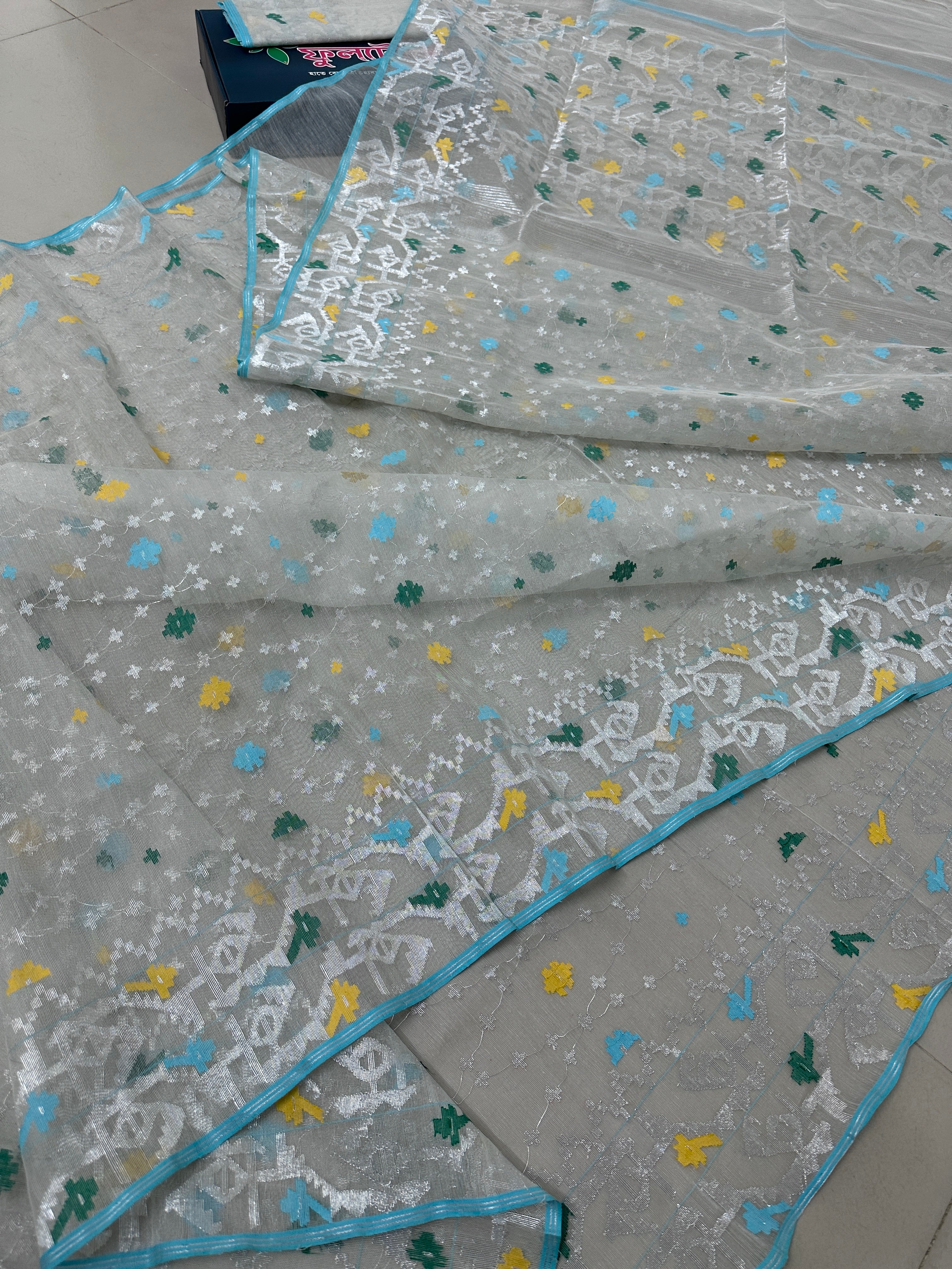 SILVERY WHITE JAMDANI