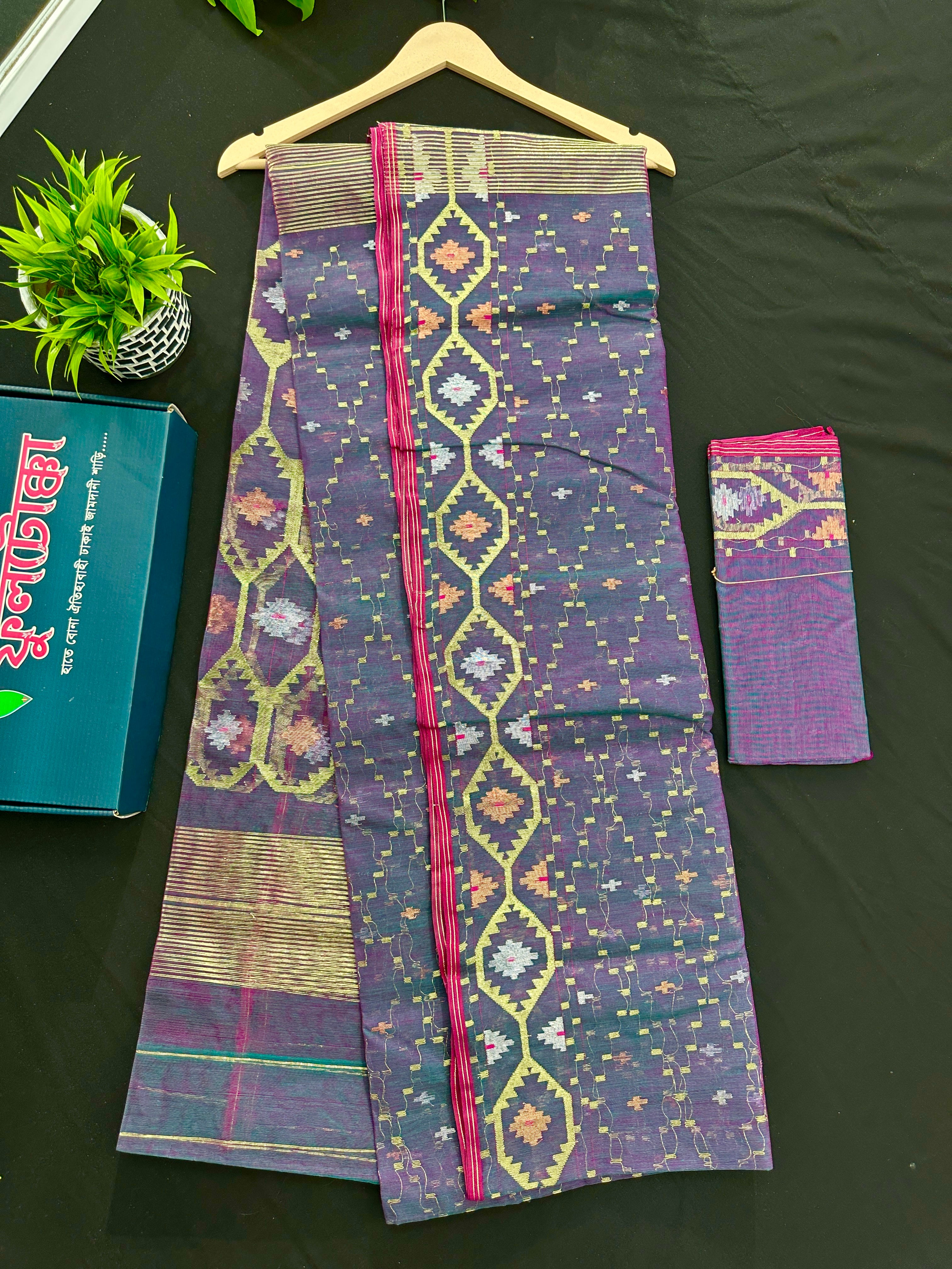 Purplish blue dual toned halfsilk jamdani saree with golden silver & copper jori work