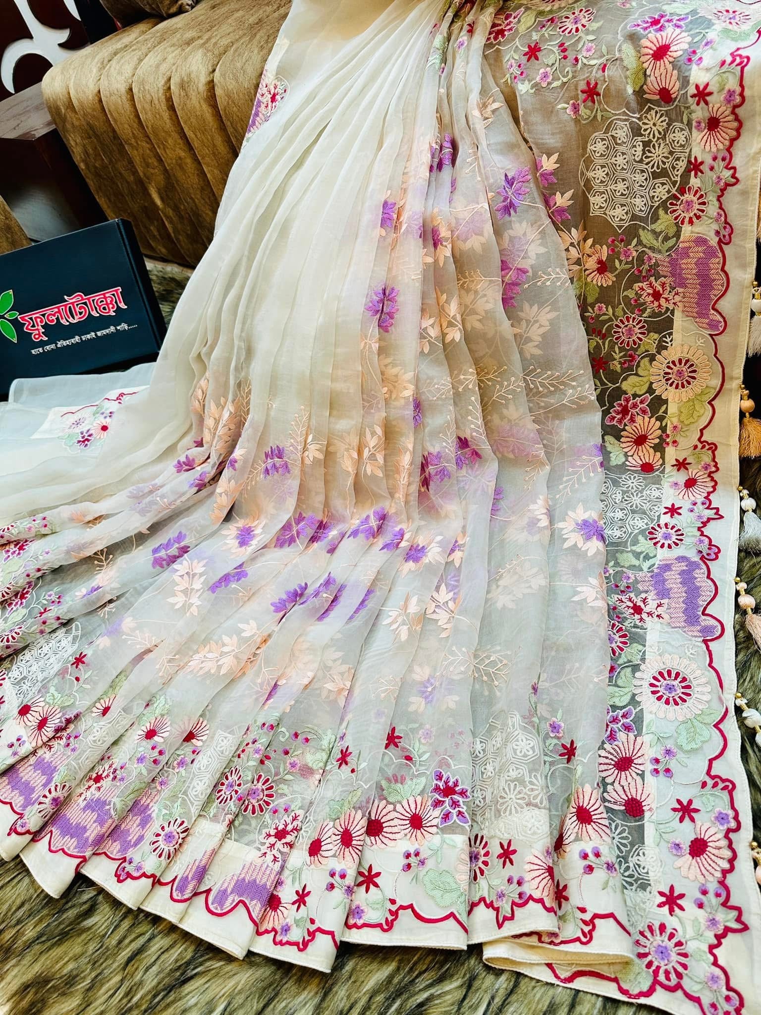 Exclusive White Muslin Saree