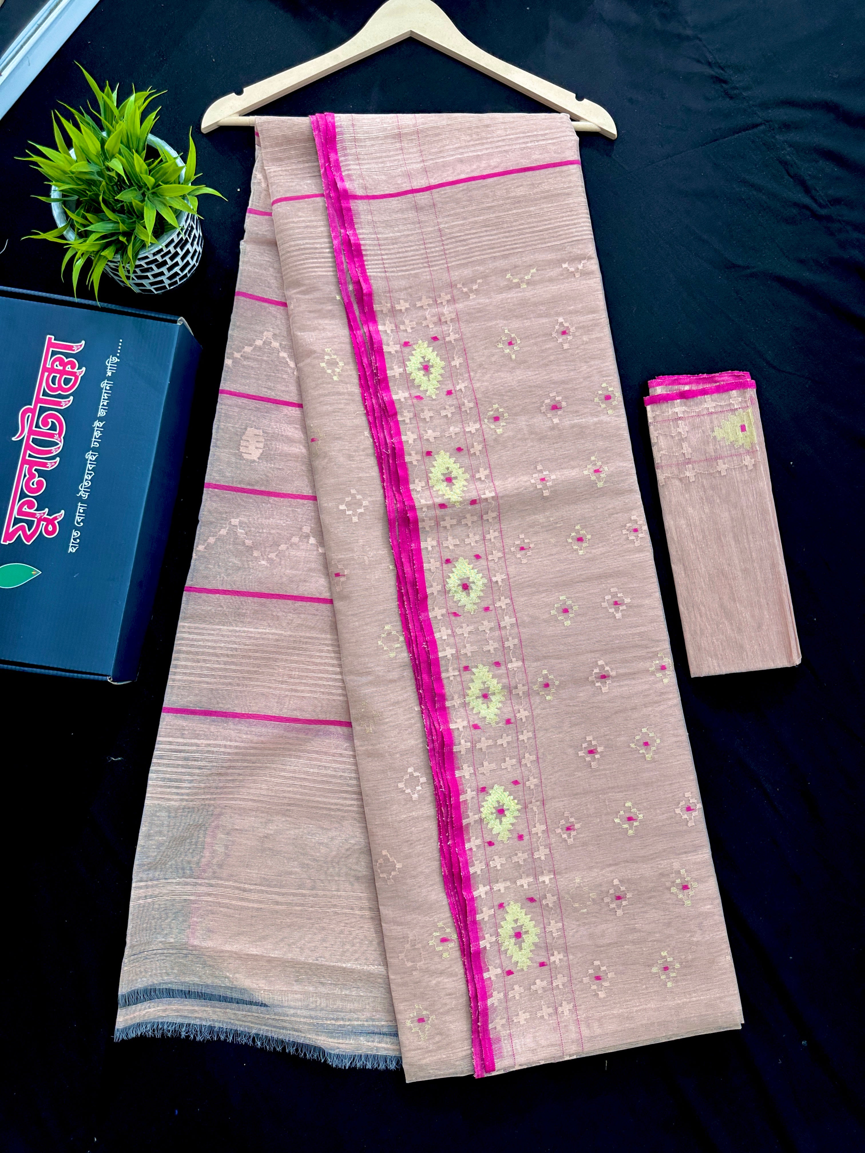 Soft pink halfsilk jamdani saree with golden jori work and pink meena work