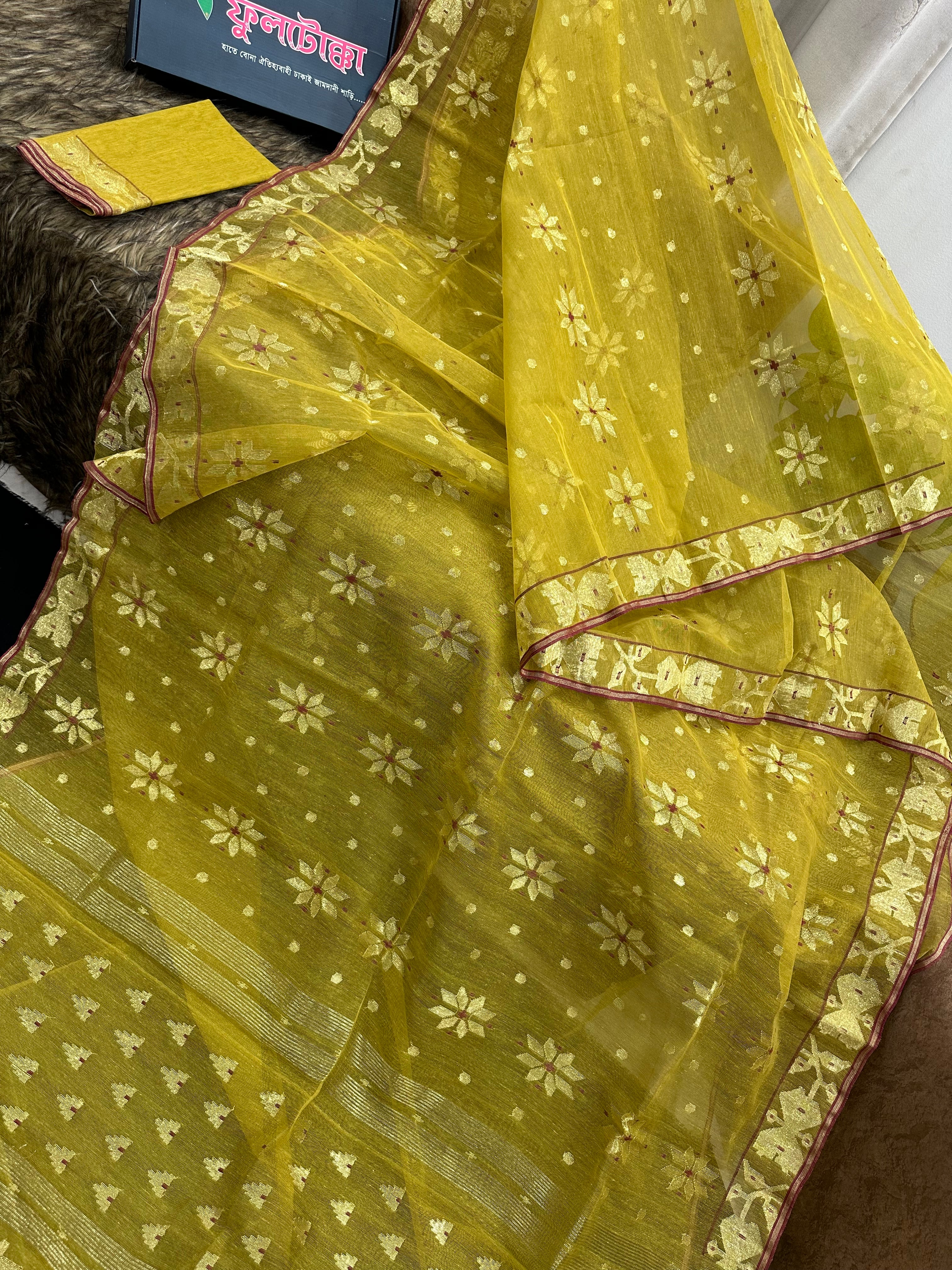 Golden Handloom Jamdani Saree With Blouse Piece.