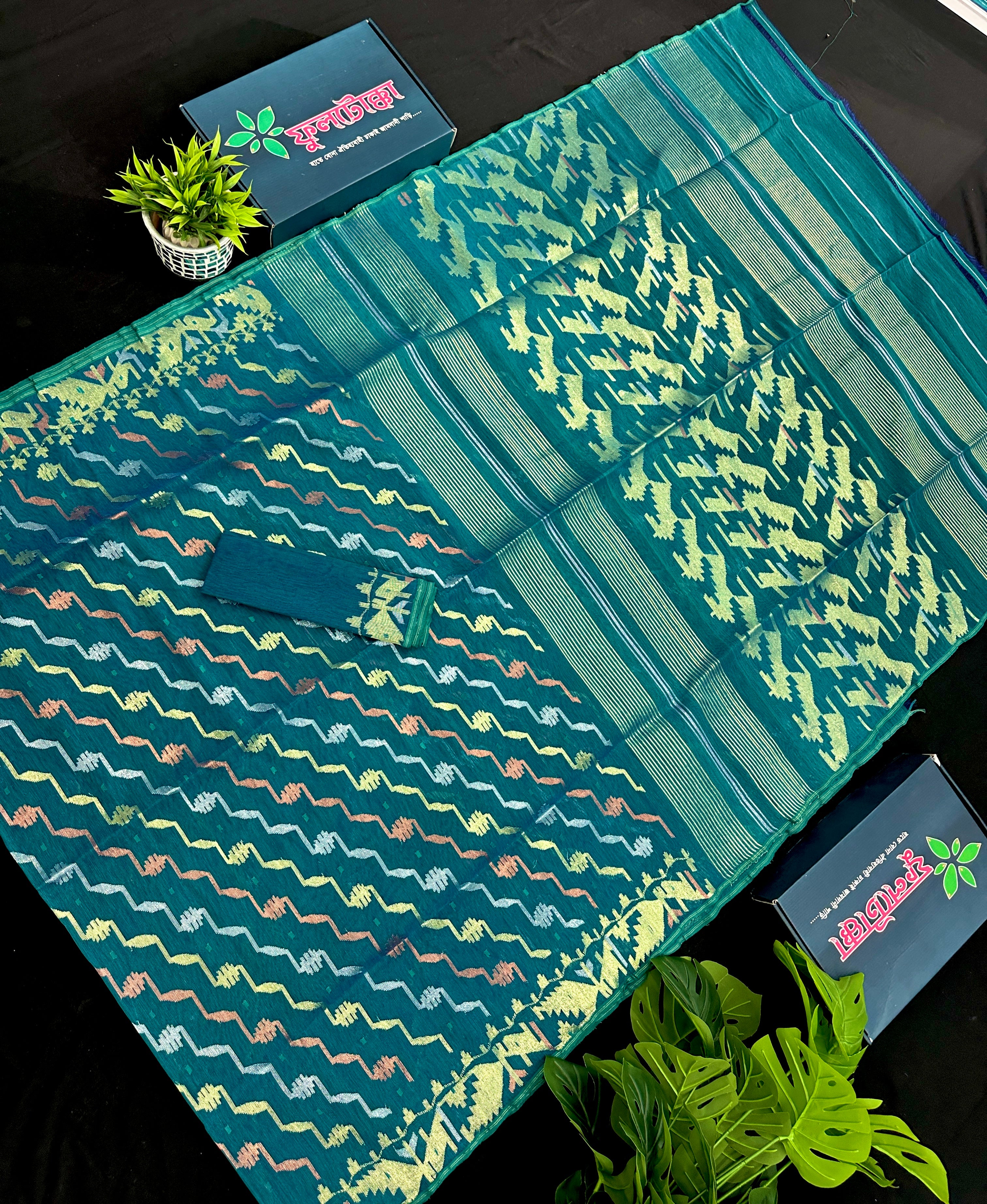 Sea green dual toned halfsilk jamdani with golden silver & copper jori work