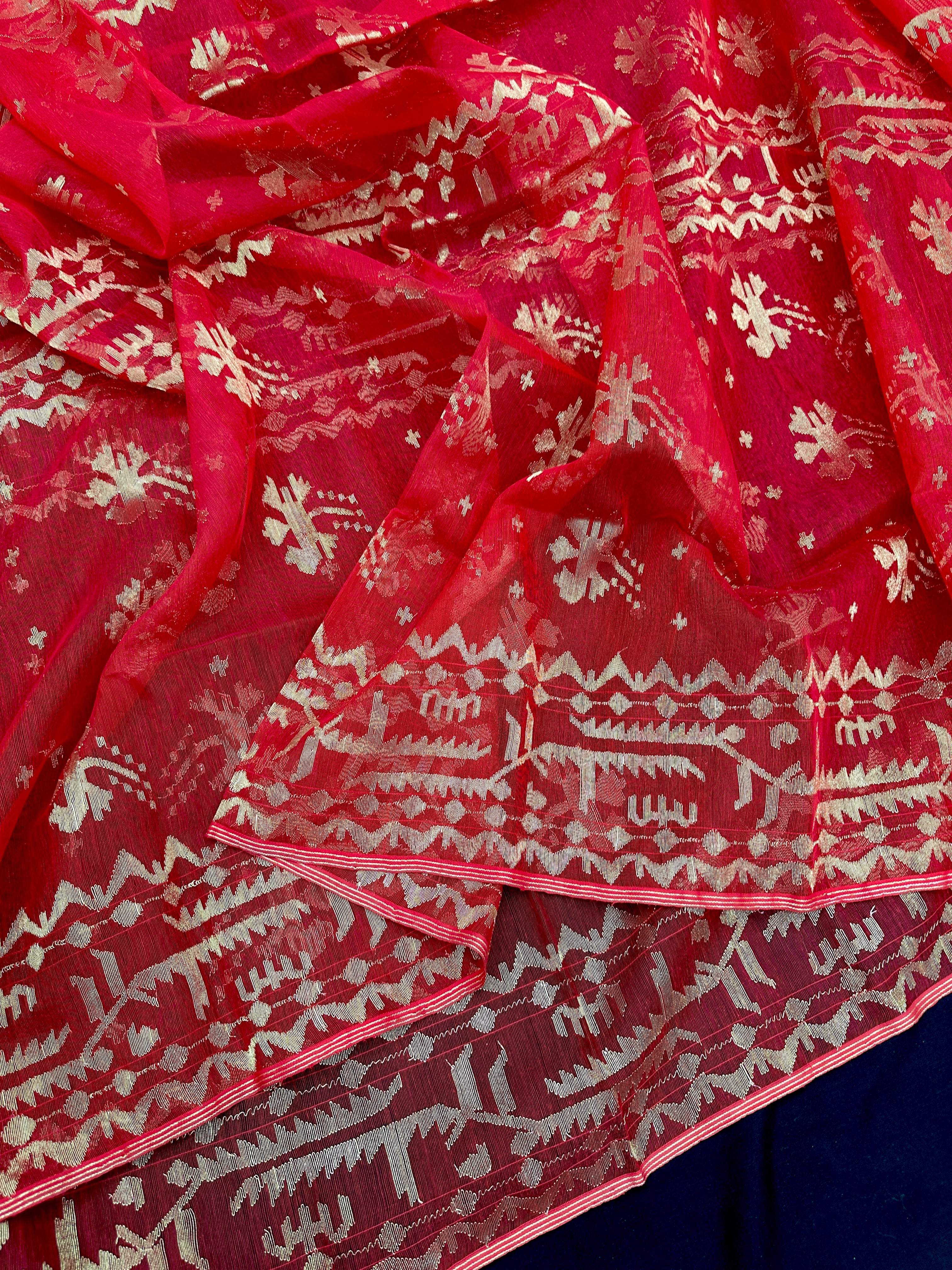 Red Bridal Handloom original dhakai jamdani saree.