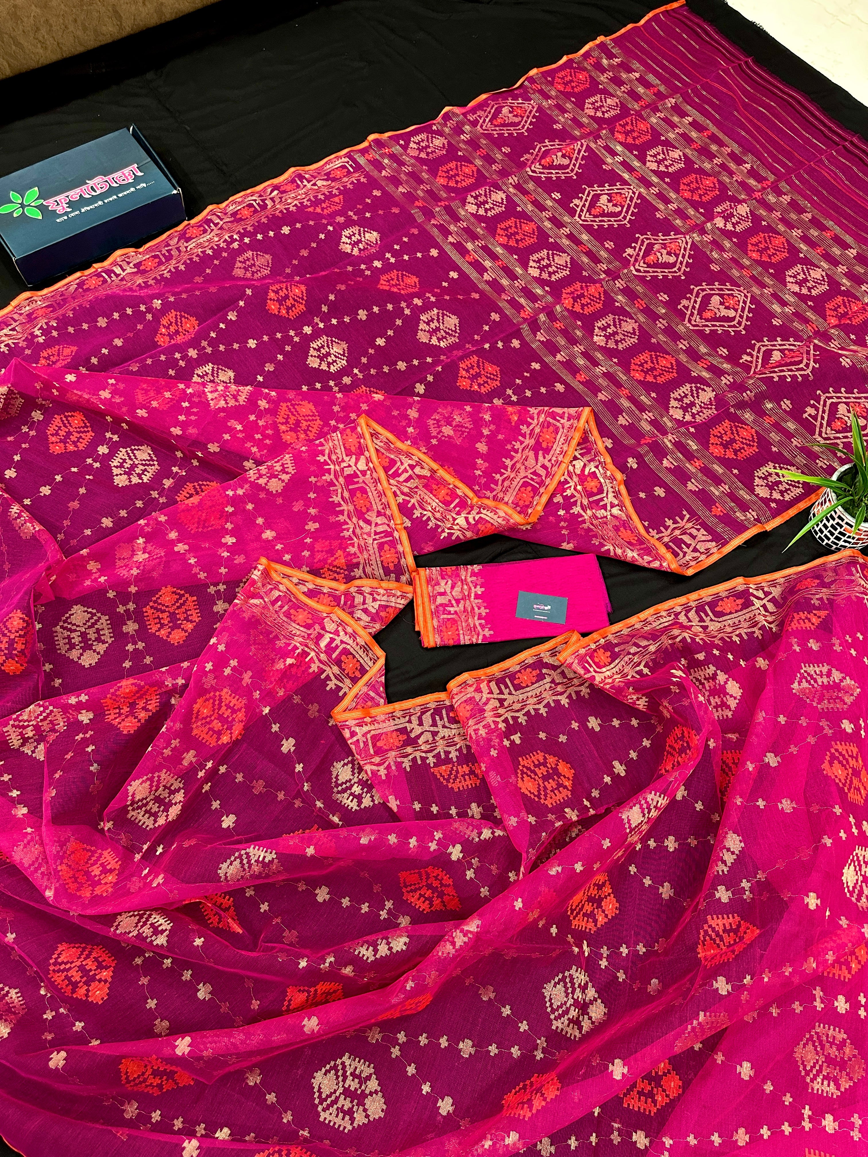 MAGENTA EXCLUSIVE