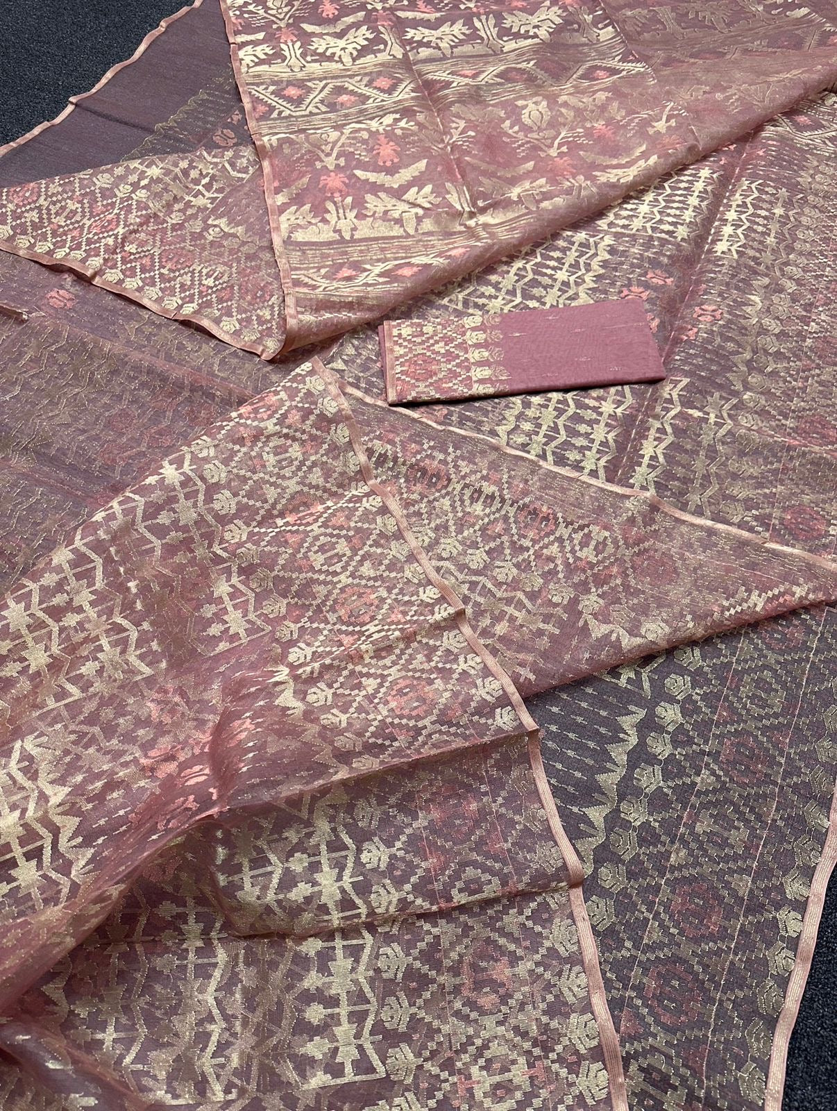 ROSY PINK EXCLUSIVE