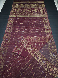MAROON EXCLUSIVE
