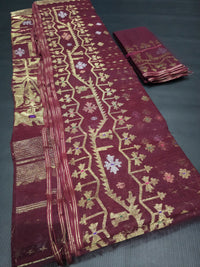 MAROON EXCLUSIVE