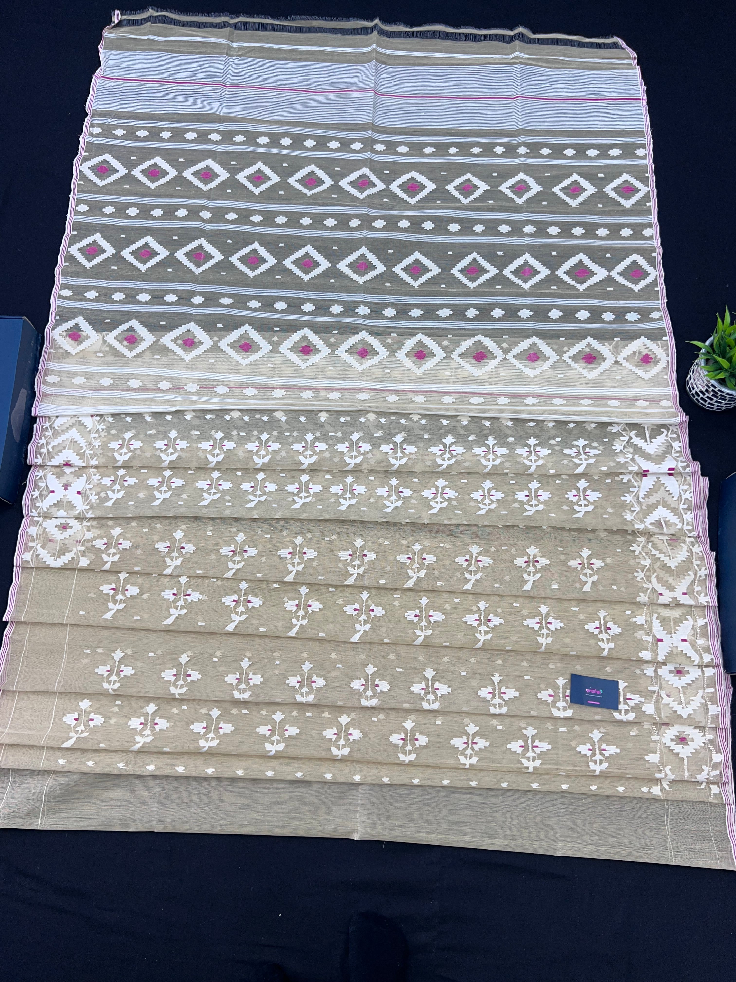 Creamy White Halfsilk Handloom Dhakai Jamdani Saree With White Thread Work & Pink Meena Work