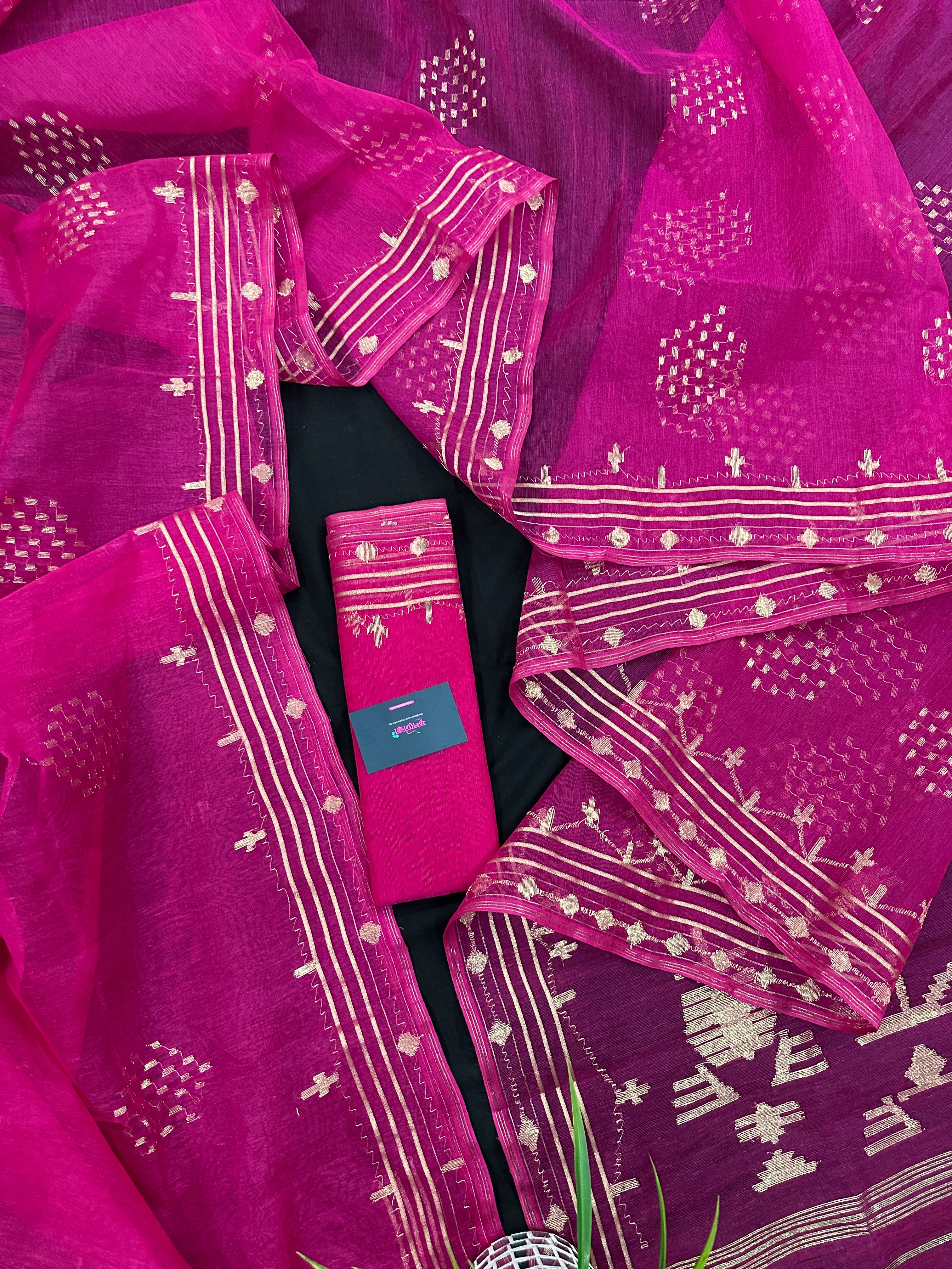 Magenta jamdani saree with golden jori work all over work and blouse piece