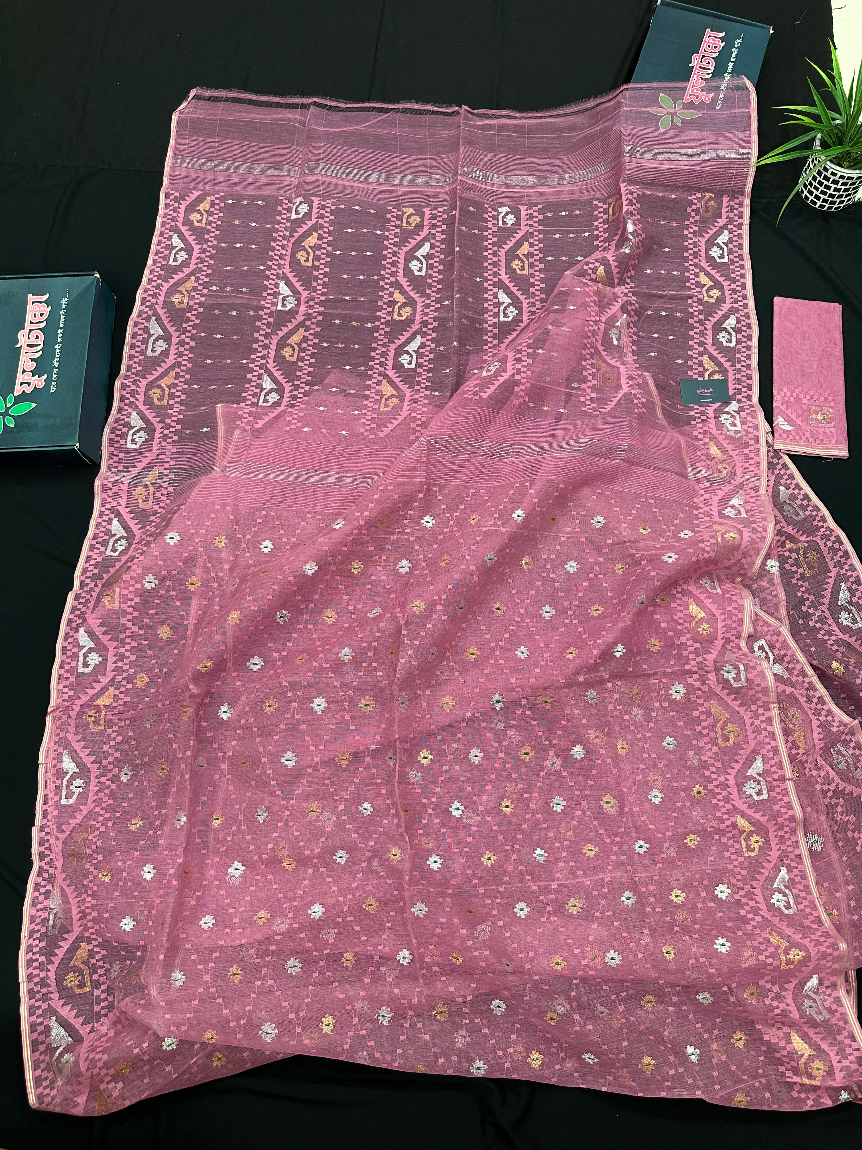 CHERRY PINK JAMDANI