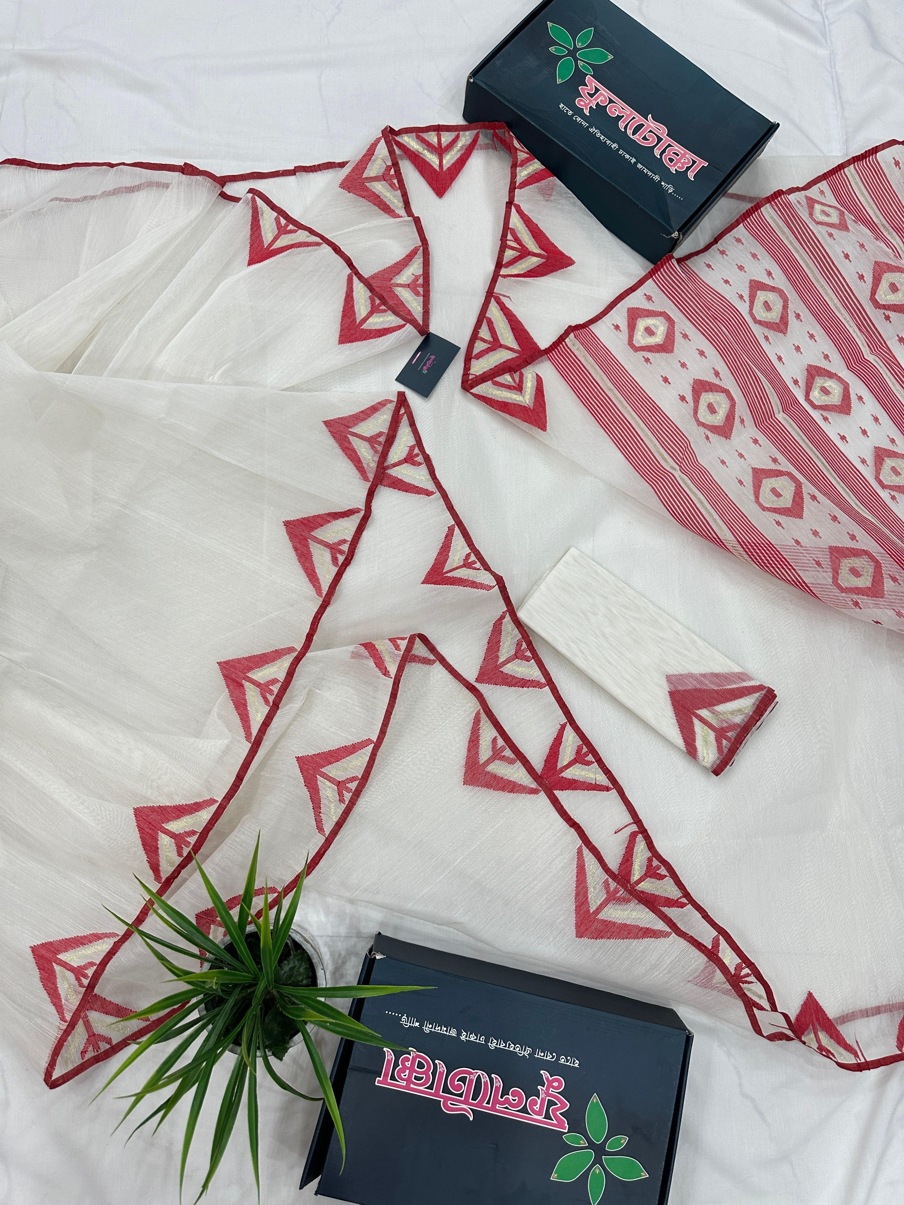 White Jamdani Saree With Red Paar.
