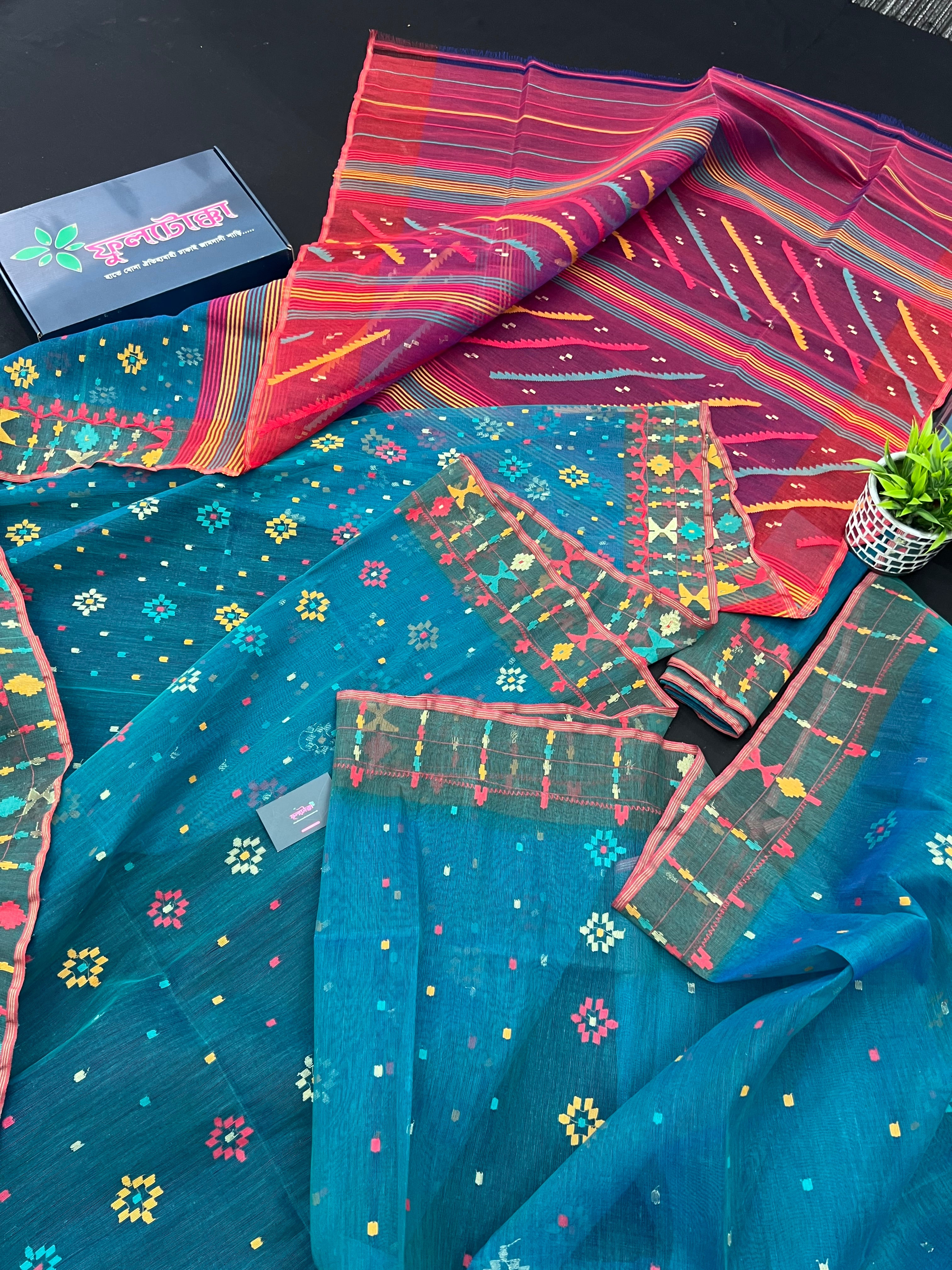Ganga jamuna design handloom original dhakai jamdani saree with multiple threads work