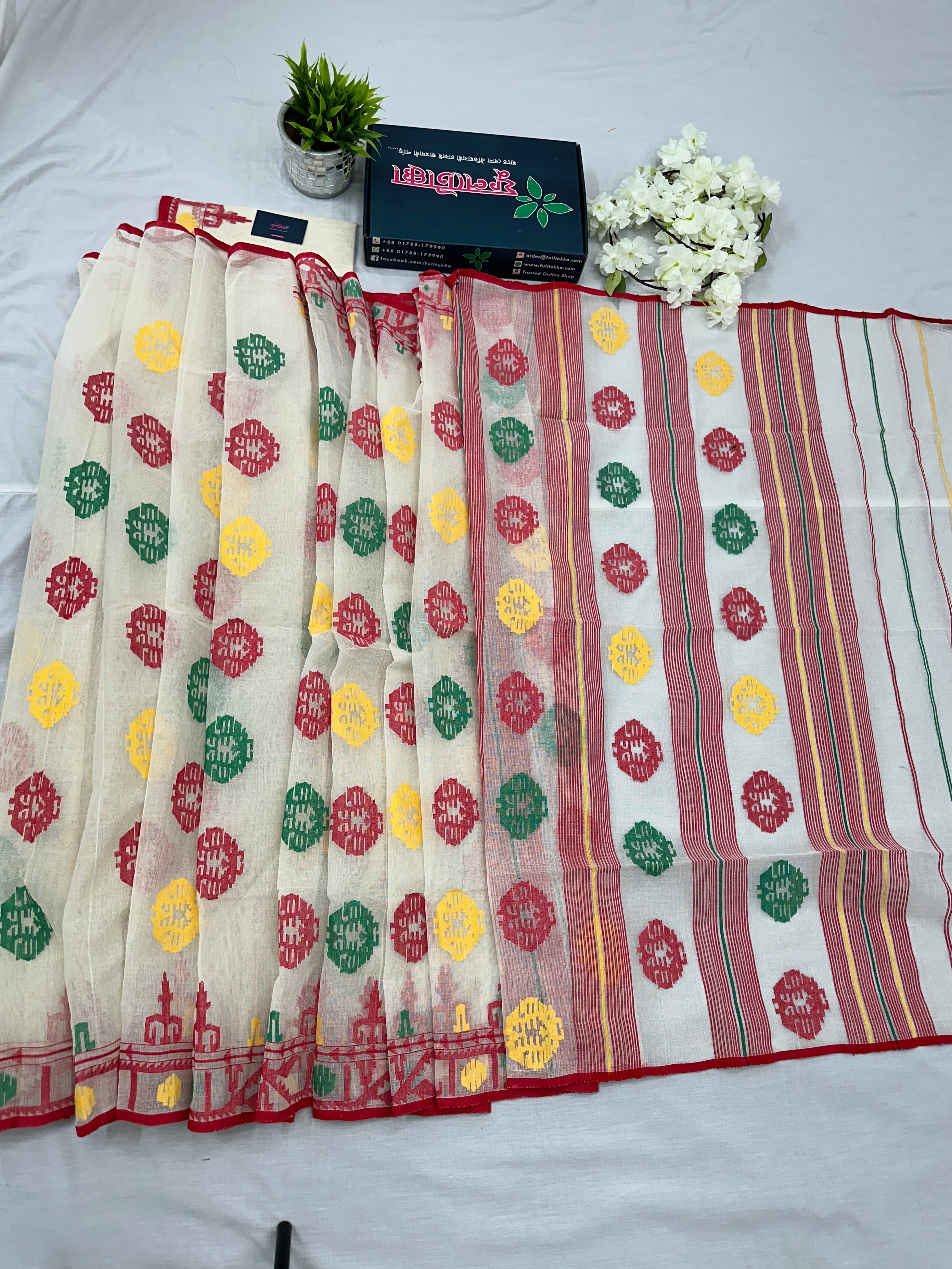 White multi cotton jamdani saree