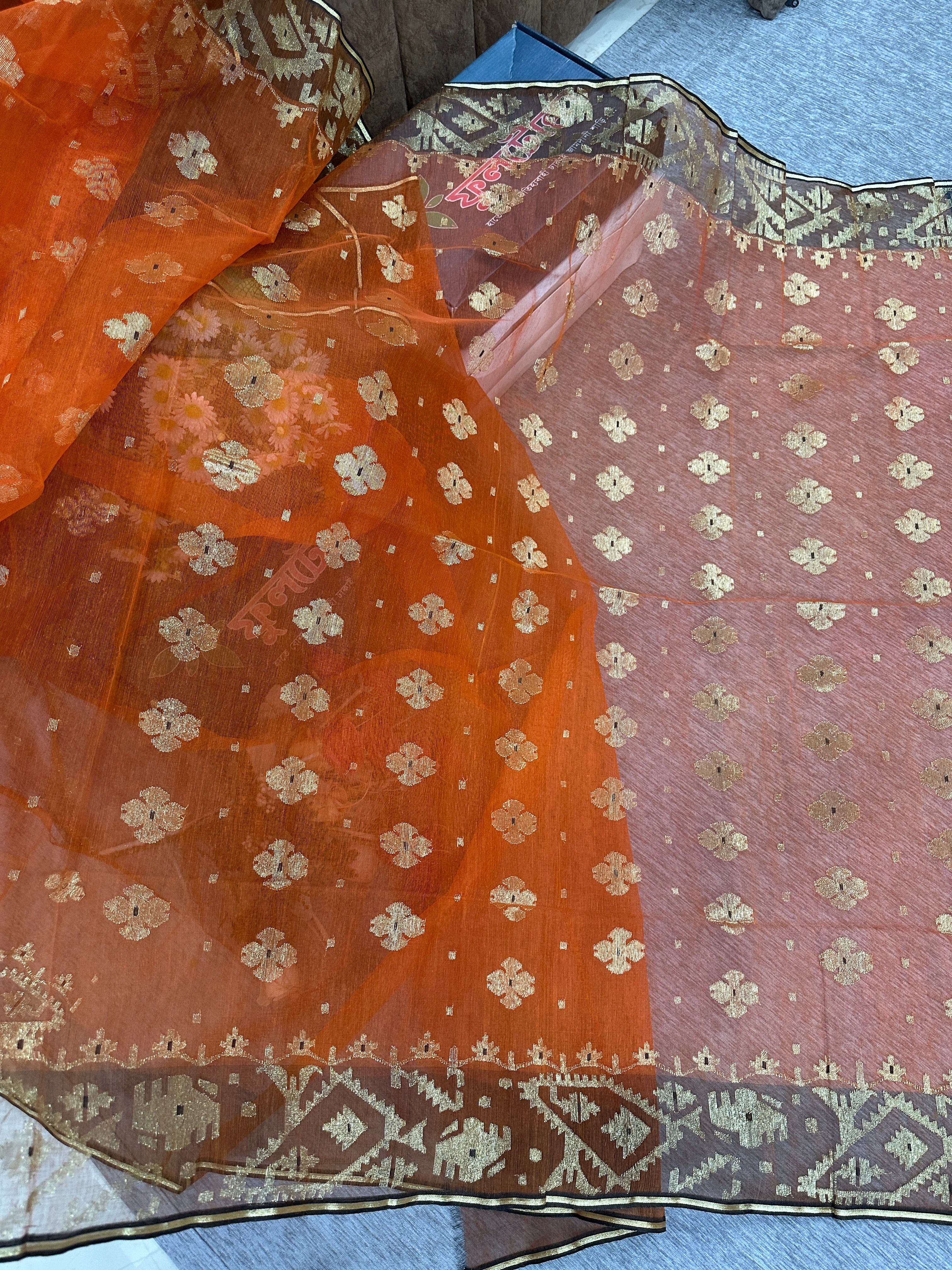 Orange jandani