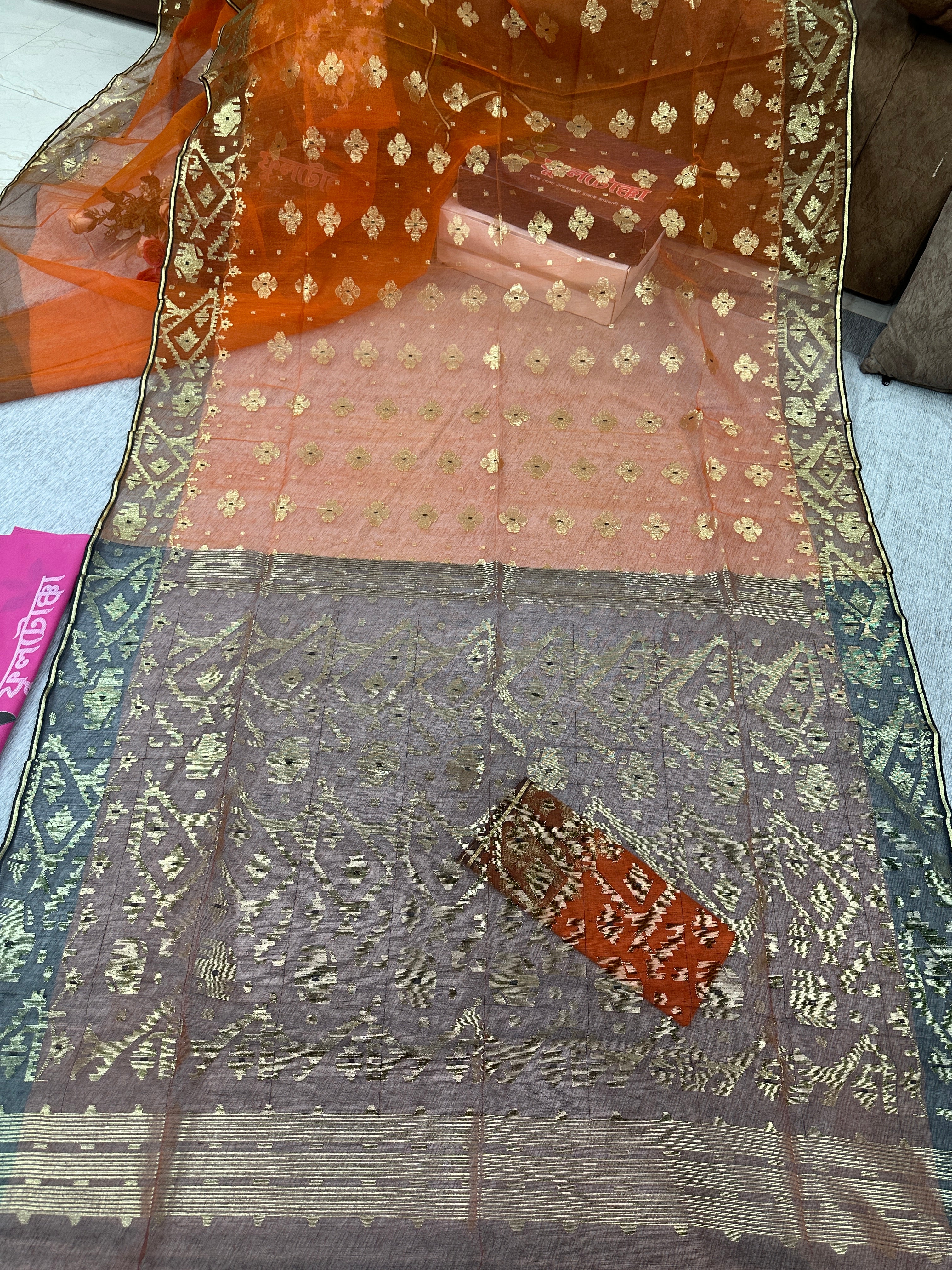 Orange jandani