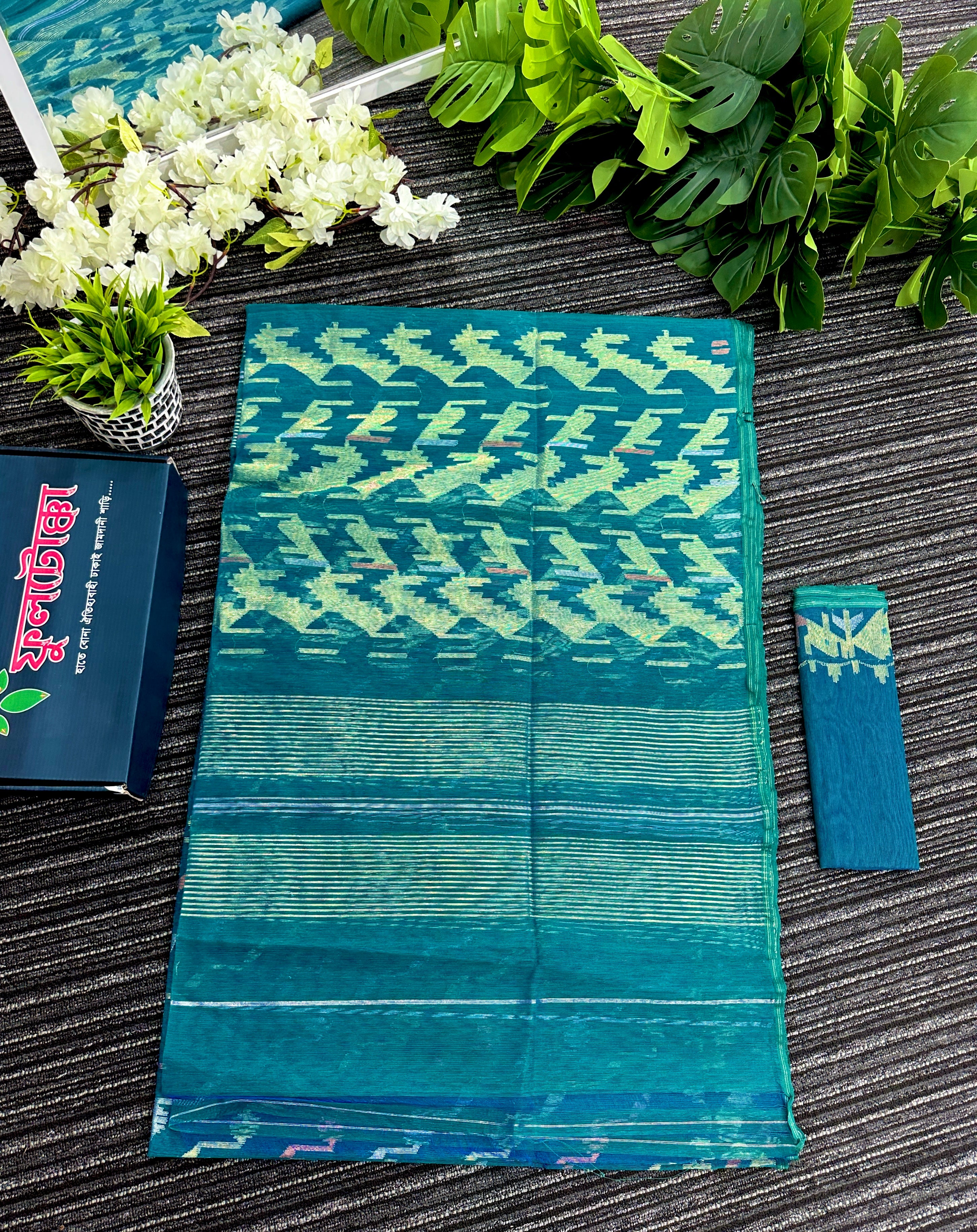 Sea green dual toned halfsilk jamdani with golden silver & copper jori work