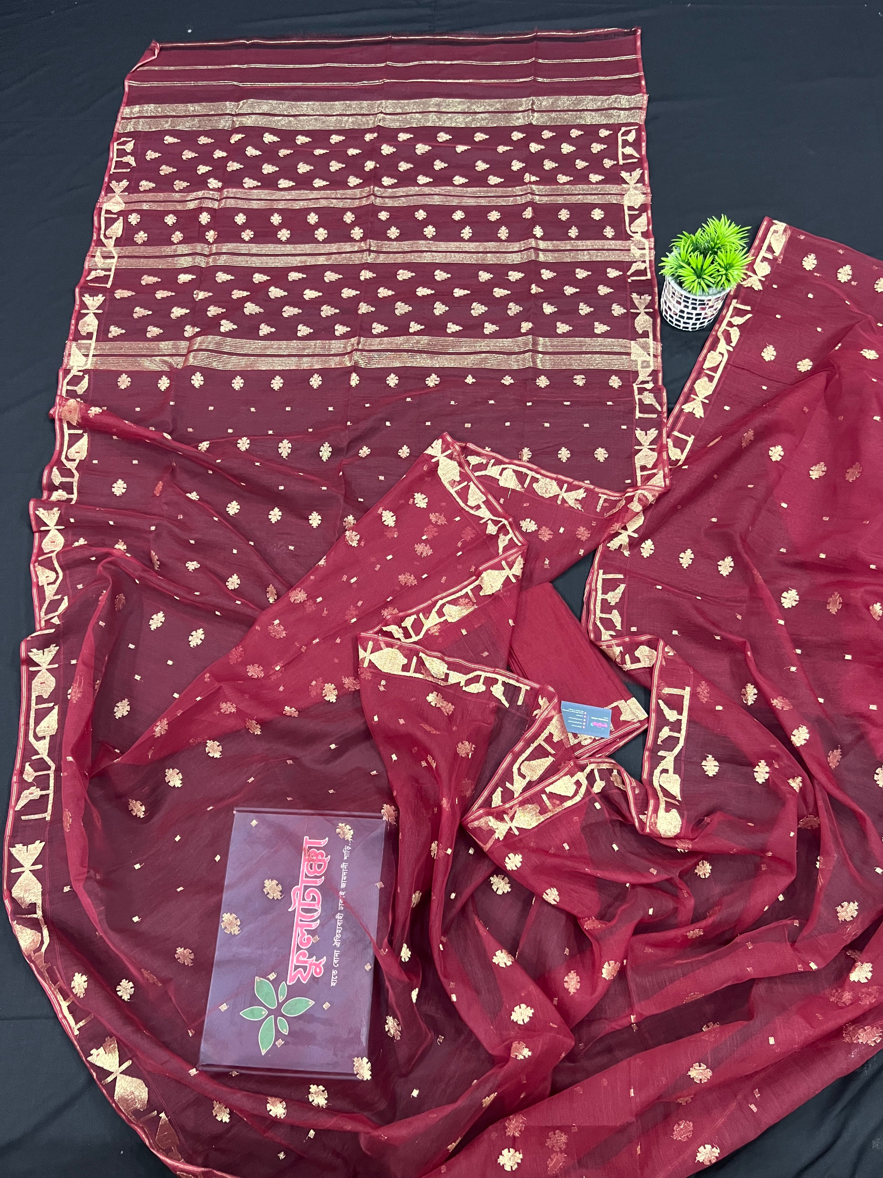 MAROON WITH GOLDEN JORI