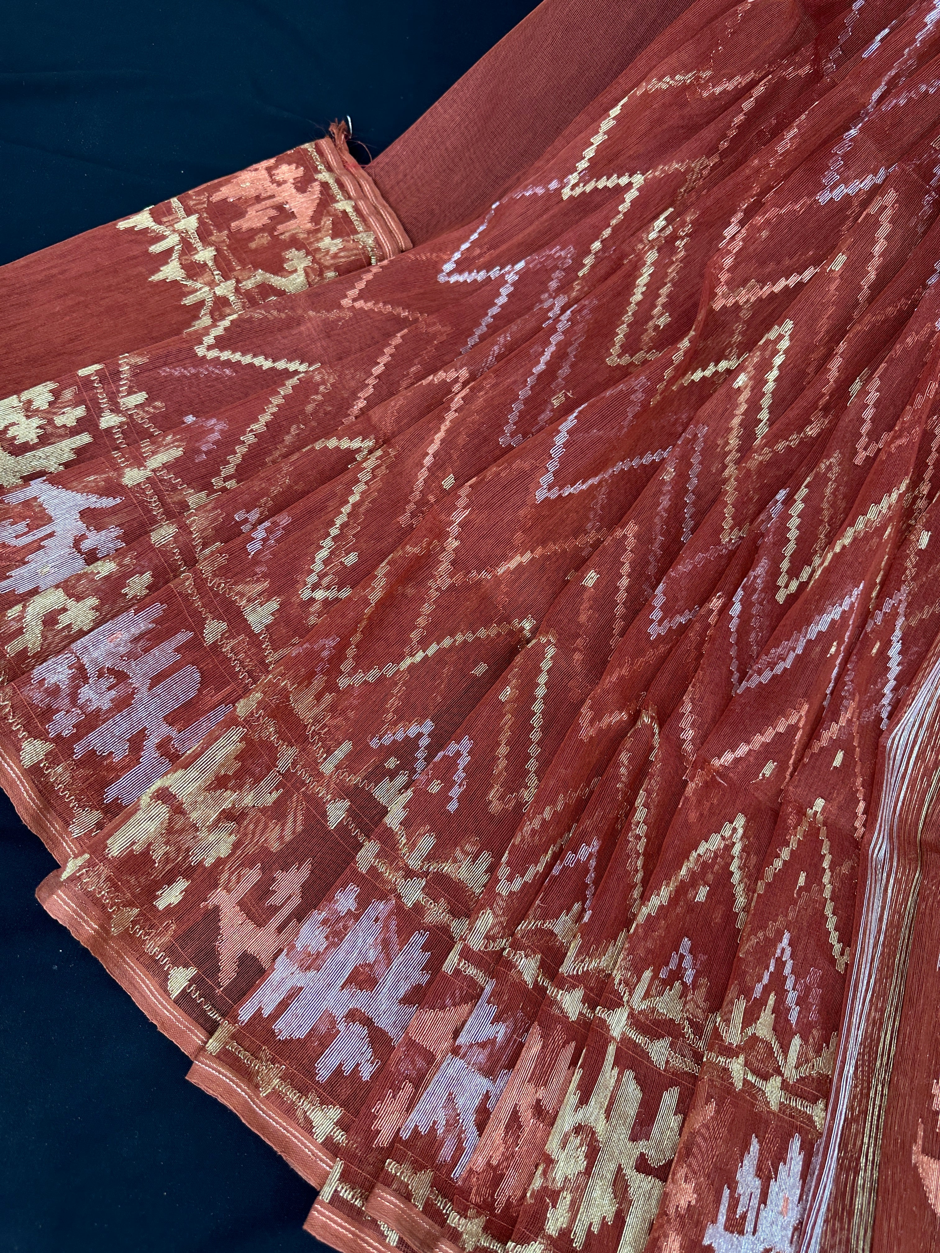 Brown halfsilk jamdani saree with golden silver and copper jori work