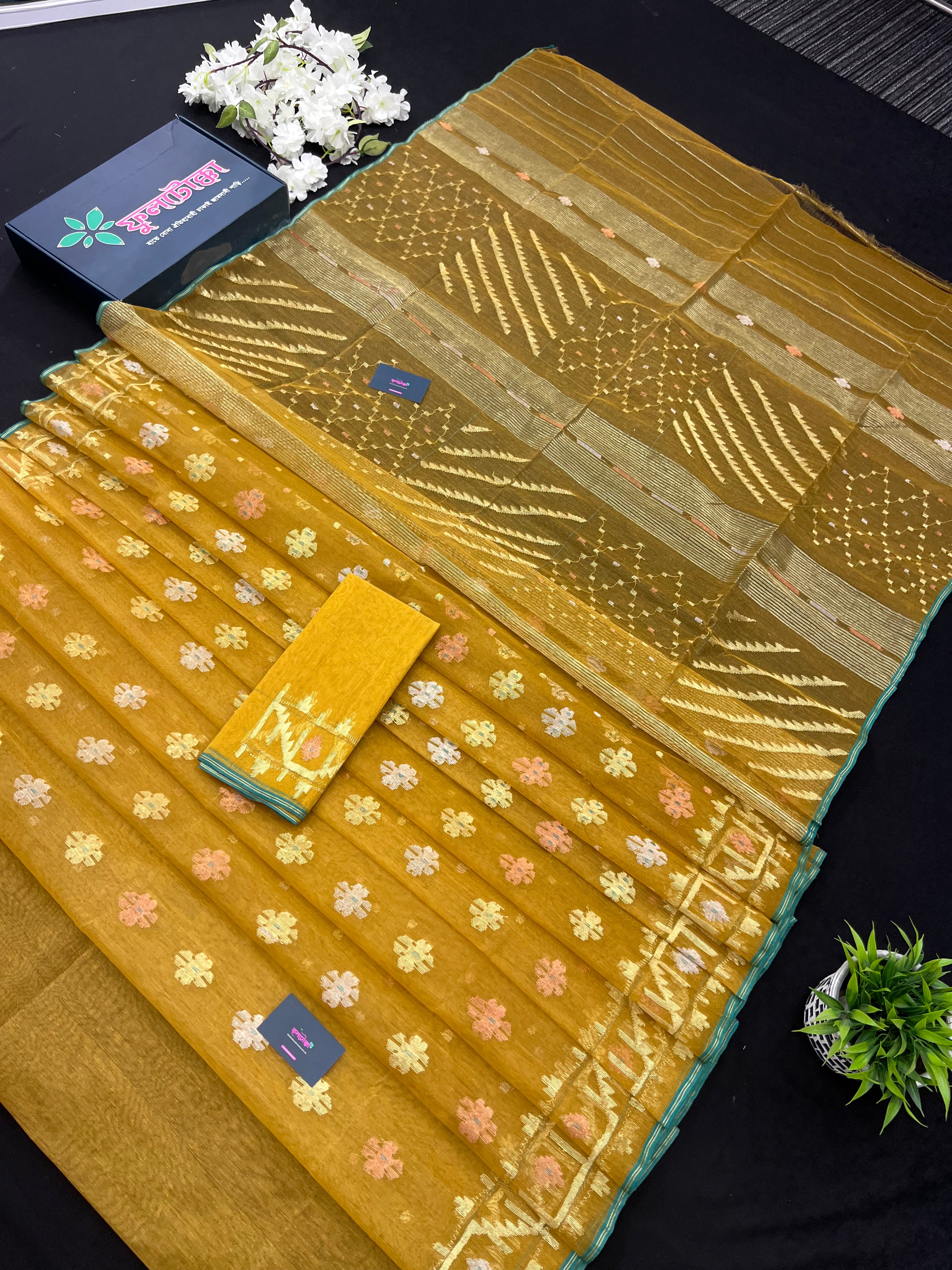 Yellow Original Handloom Dhakai Jamdani With Golden Silver & Copper Jori Work