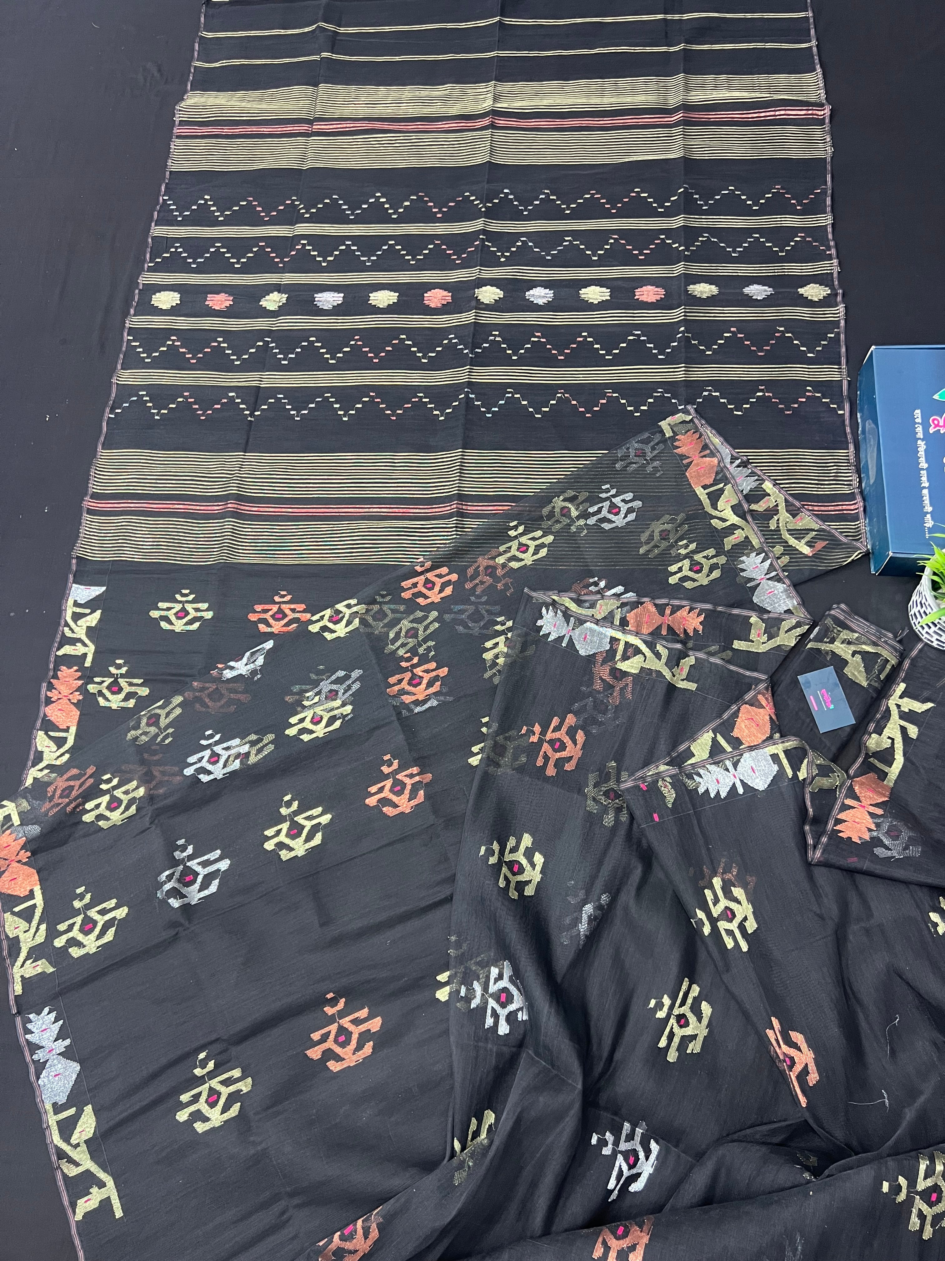 Black colour handloom halfsilk original dhakai jamdani saree with golden silver & copper jori work