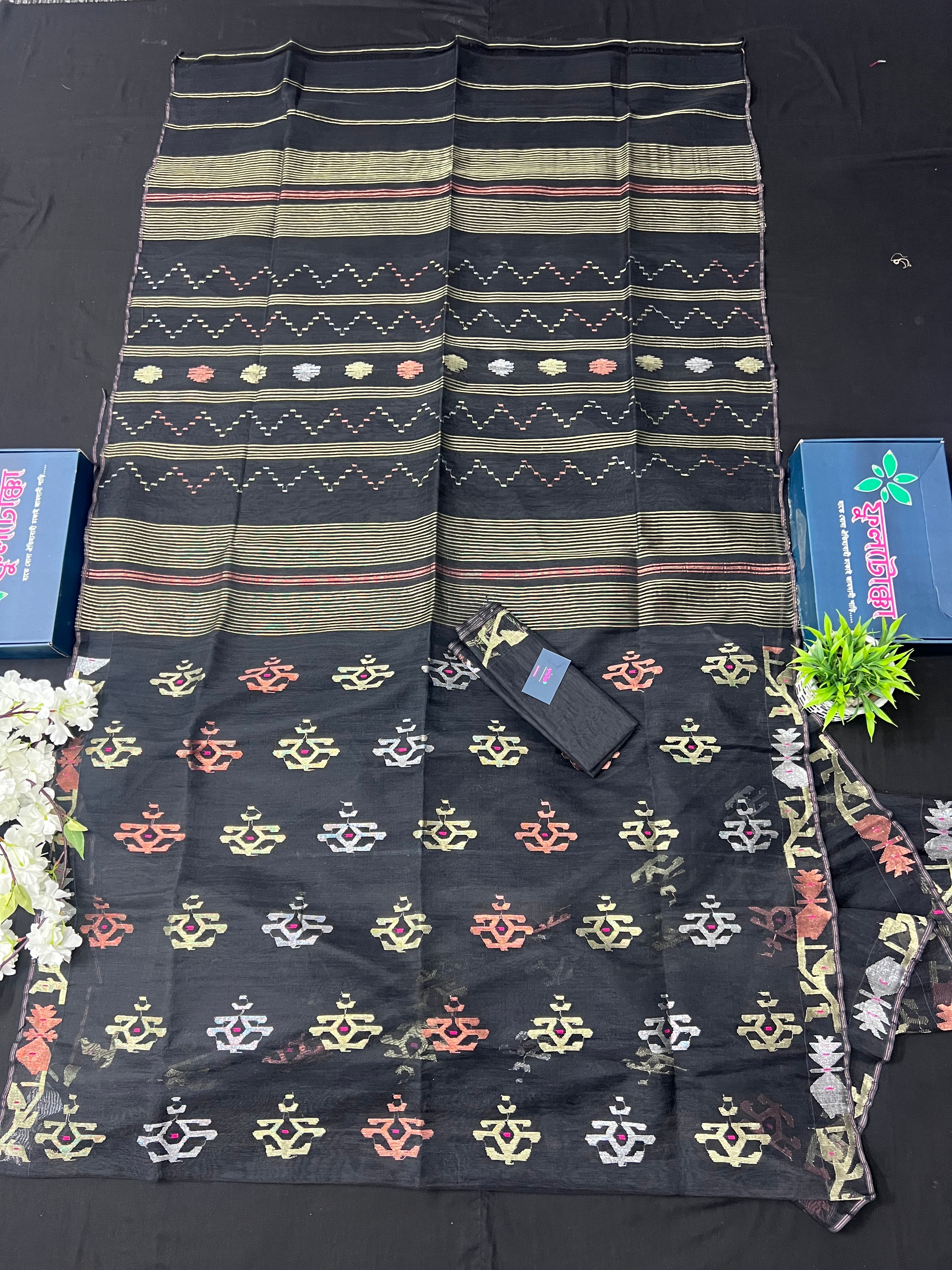 Black colour handloom halfsilk original dhakai jamdani saree with golden silver & copper jori work