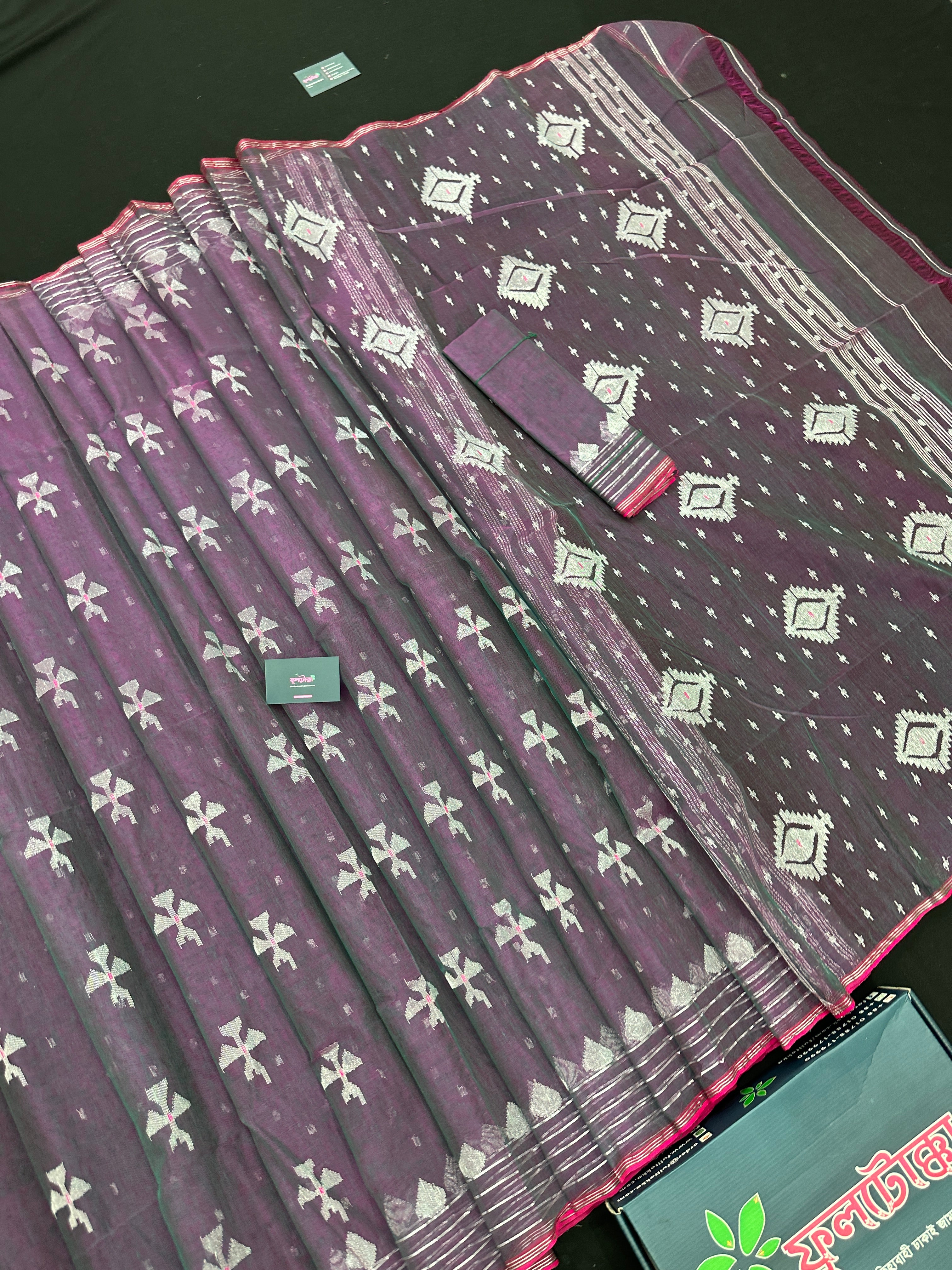Dual Toned Original Handloom Halfsilk Dhakai Jamdani Saree With Silver Jori Work