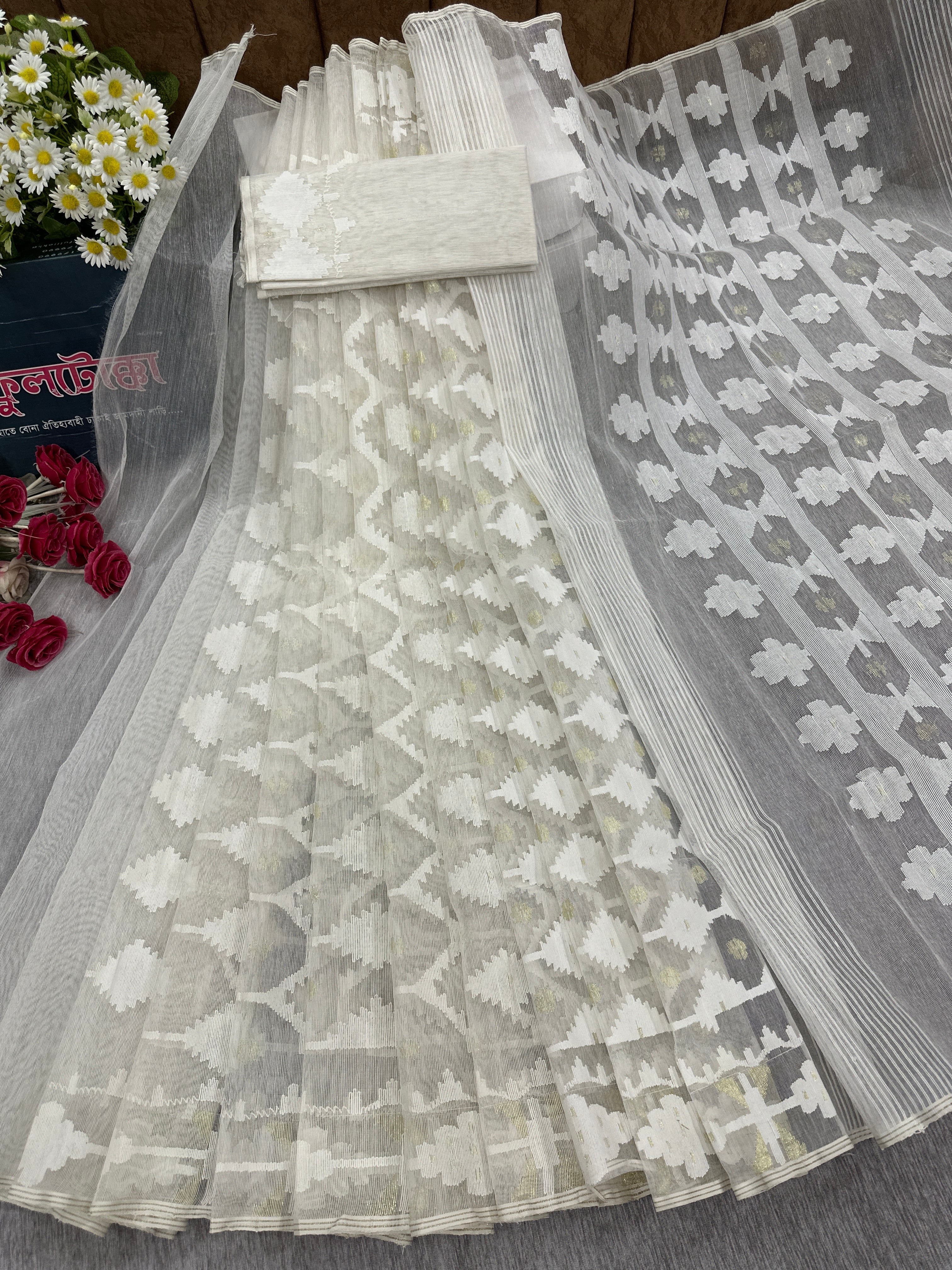 WHITE JAMDANI