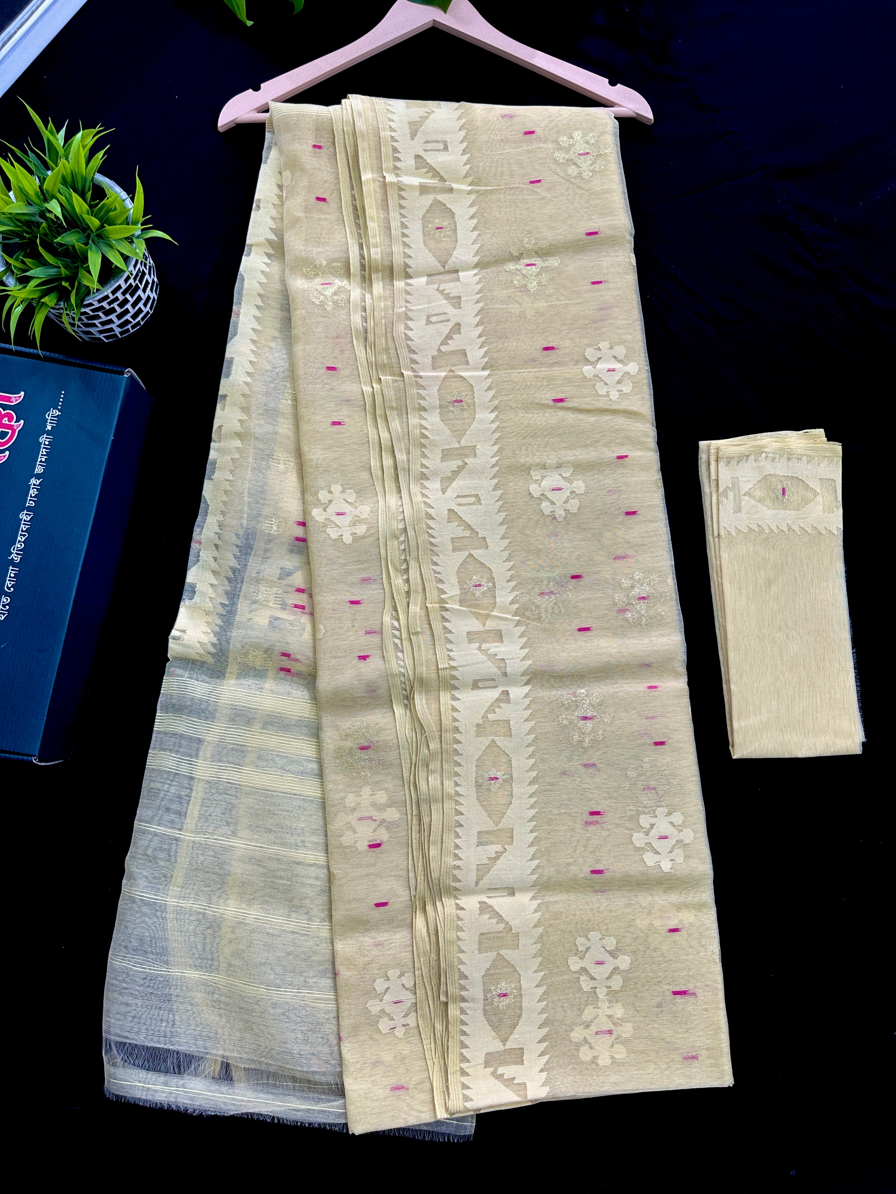 Off white halfsilk jamdani saree with off white threads work and pink meena work