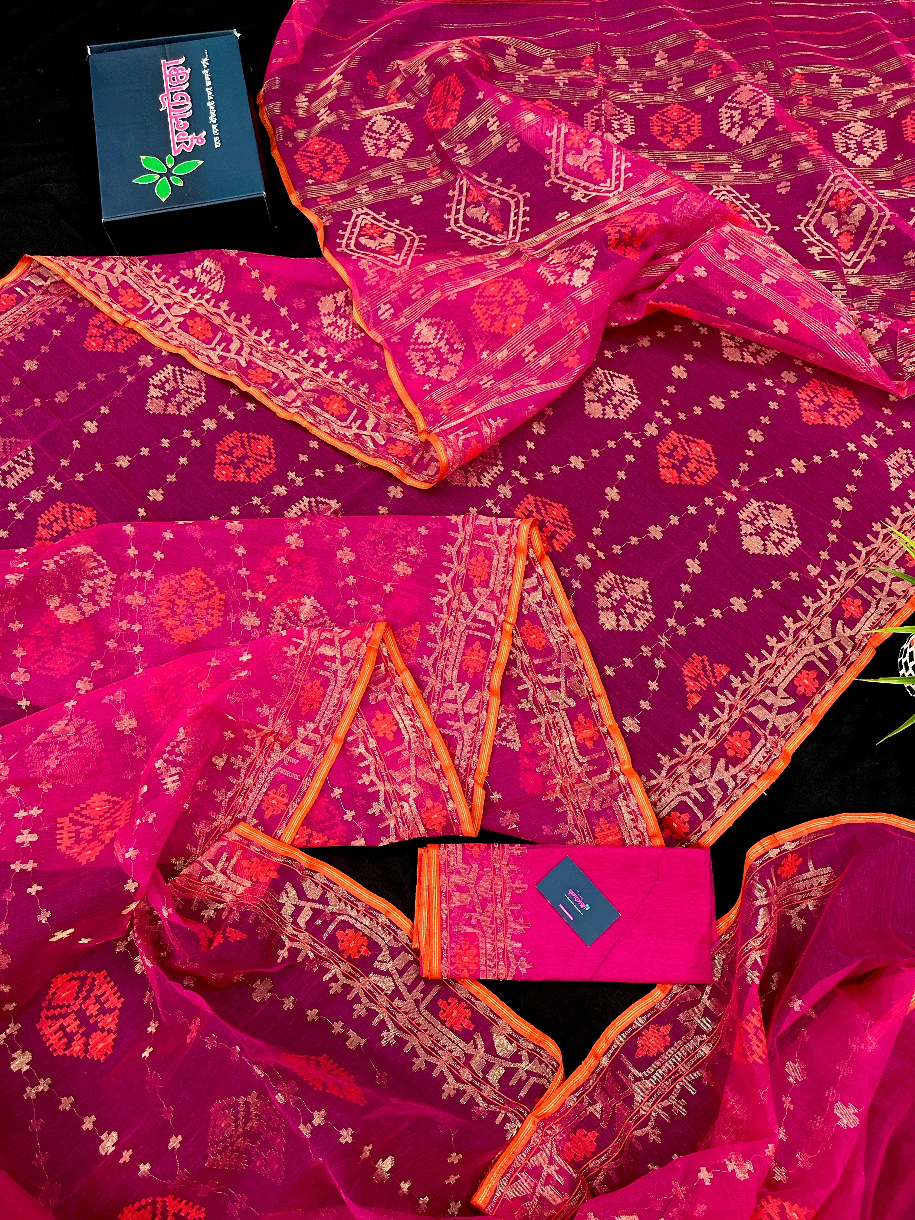 MAGENTA EXCLUSIVE