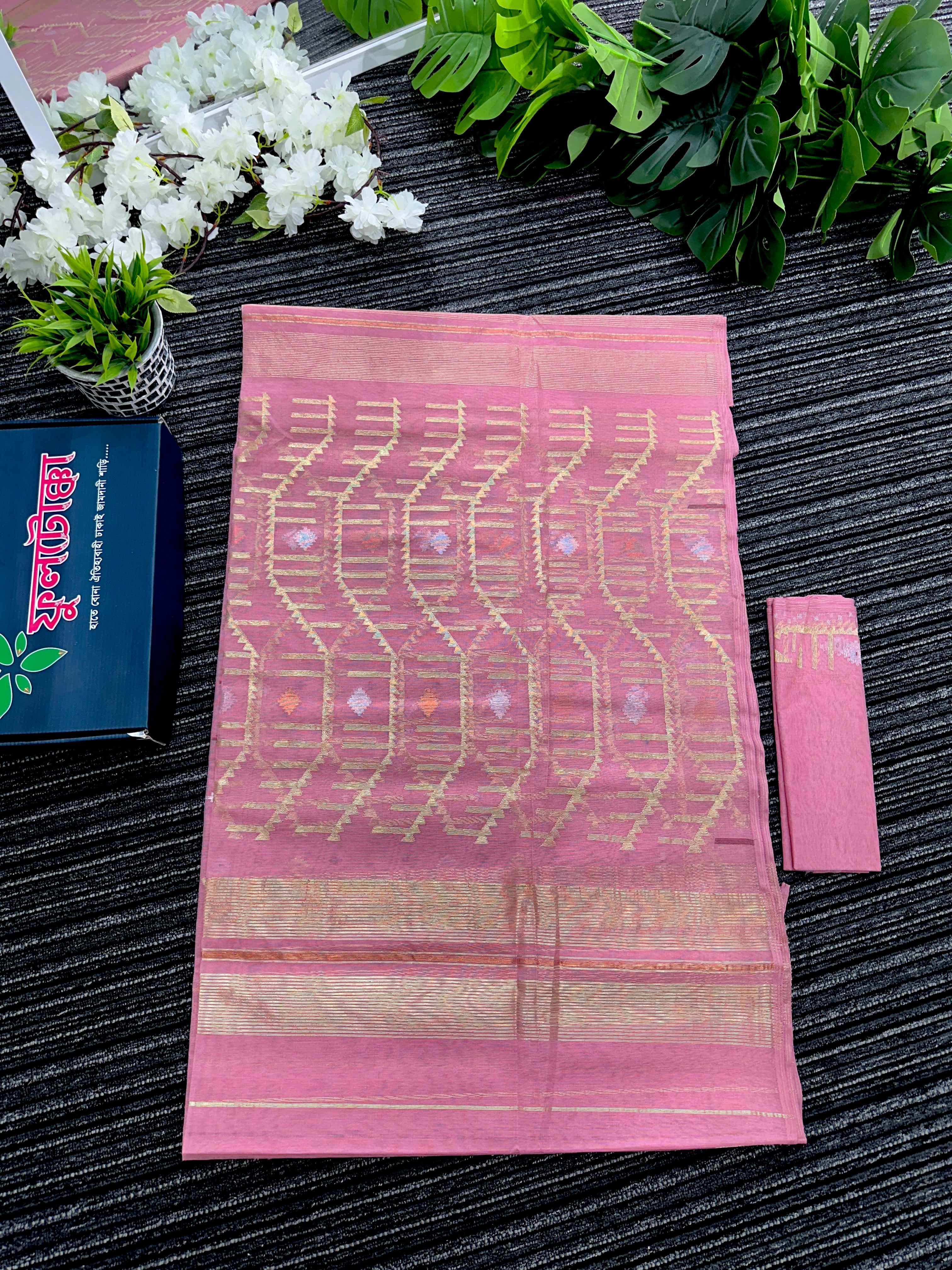 Nion pink halfsilk jamdani saree with golden silver jori work and pink threads work