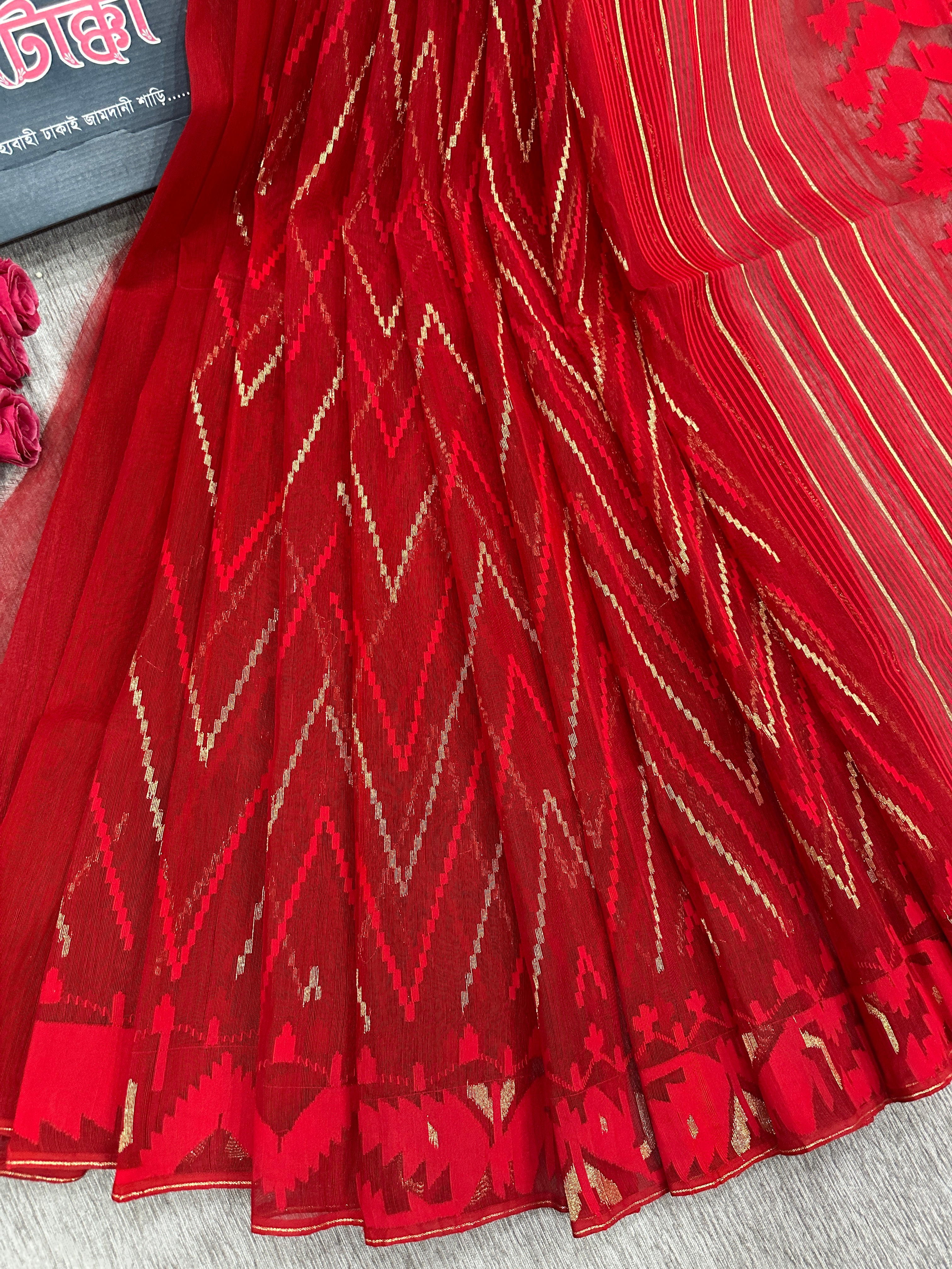 Red budget range halfsilk handloom jamdani saree with blouse piece