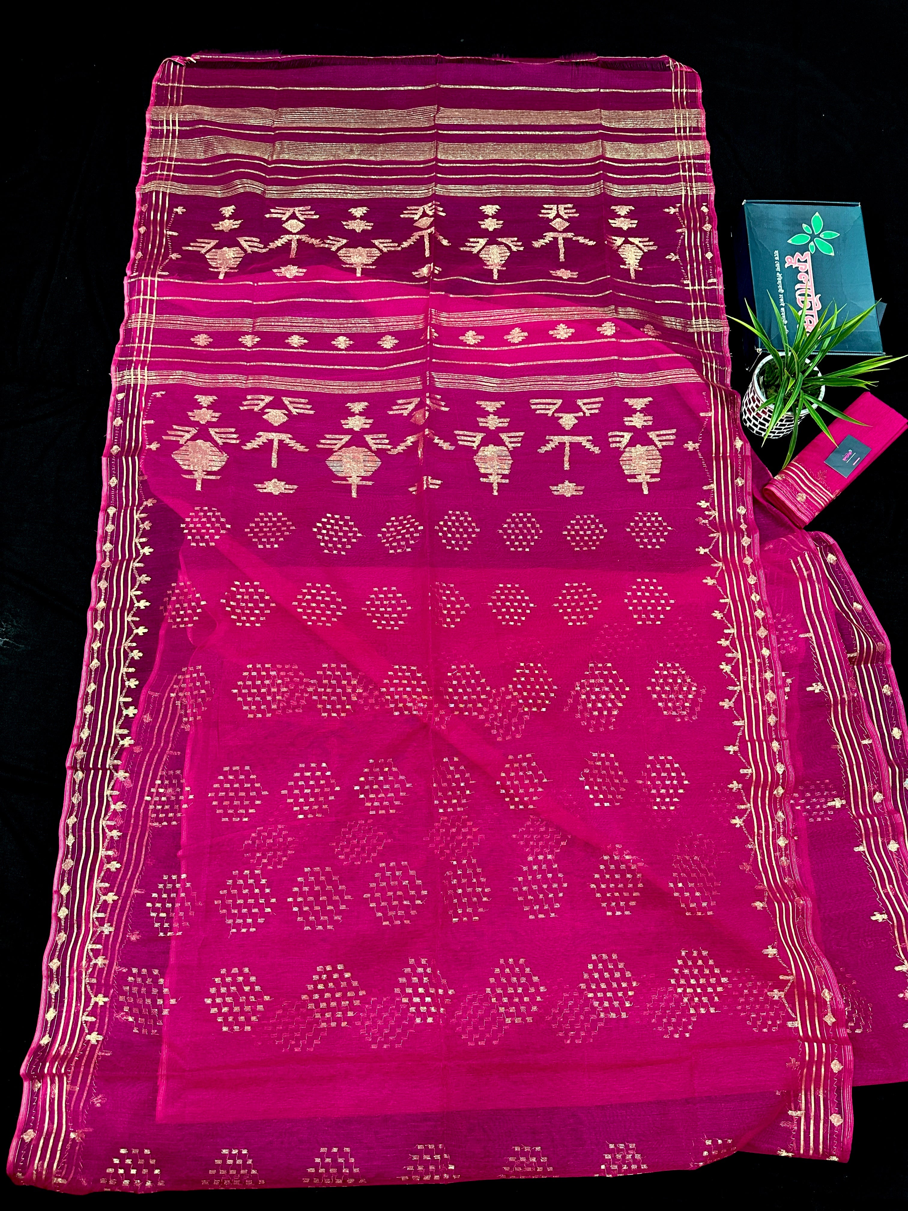 Magenta jamdani saree with golden jori work all over work and blouse piece