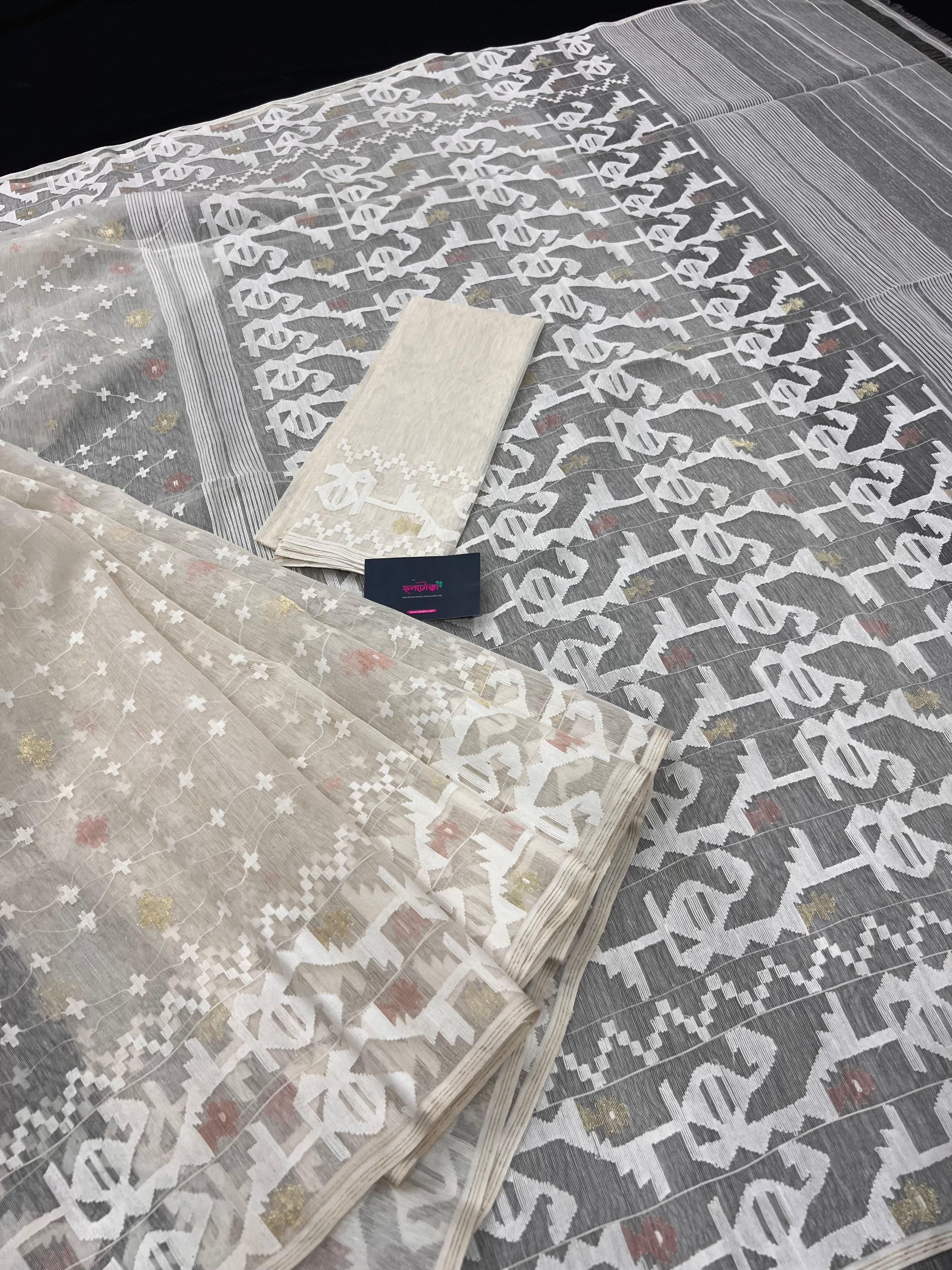 WHITE JAMDANI