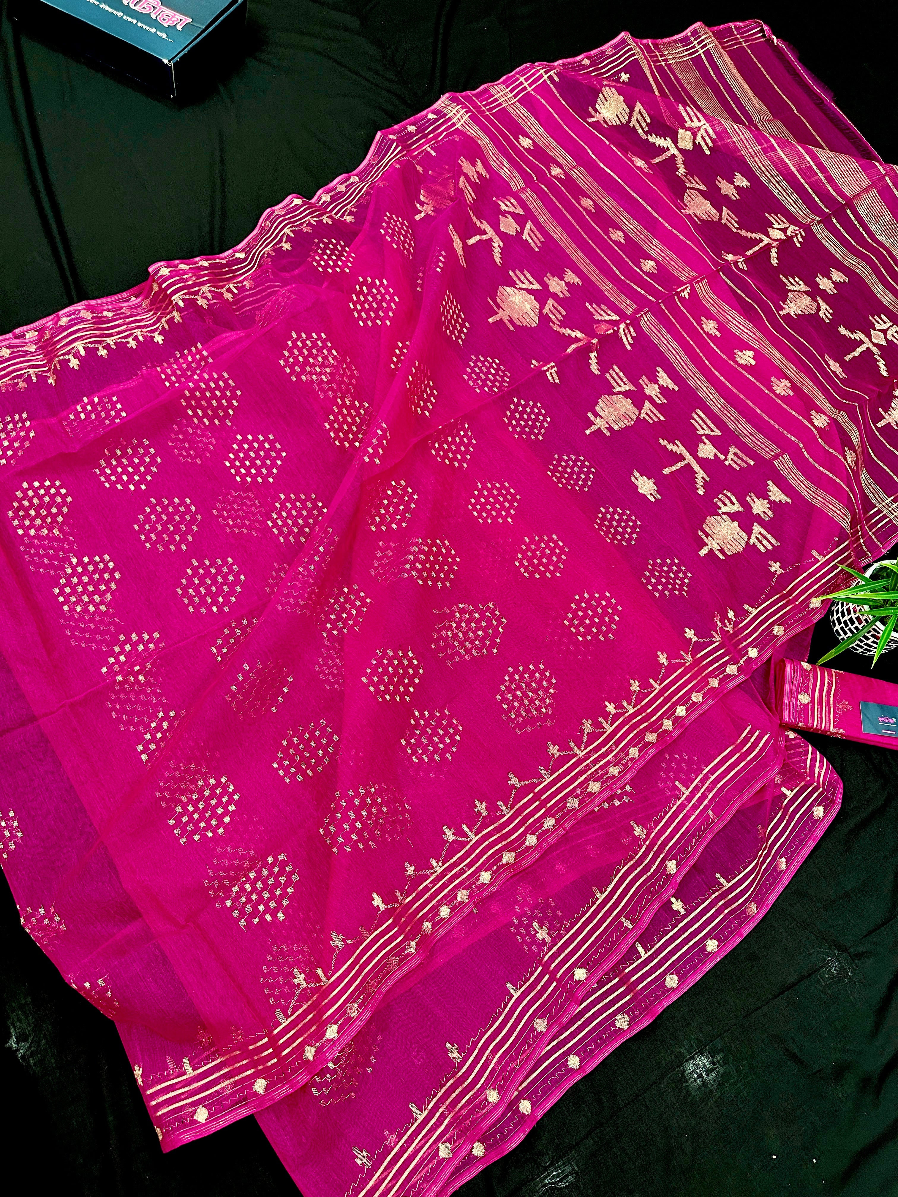 Magenta jamdani saree with golden jori work all over work and blouse piece