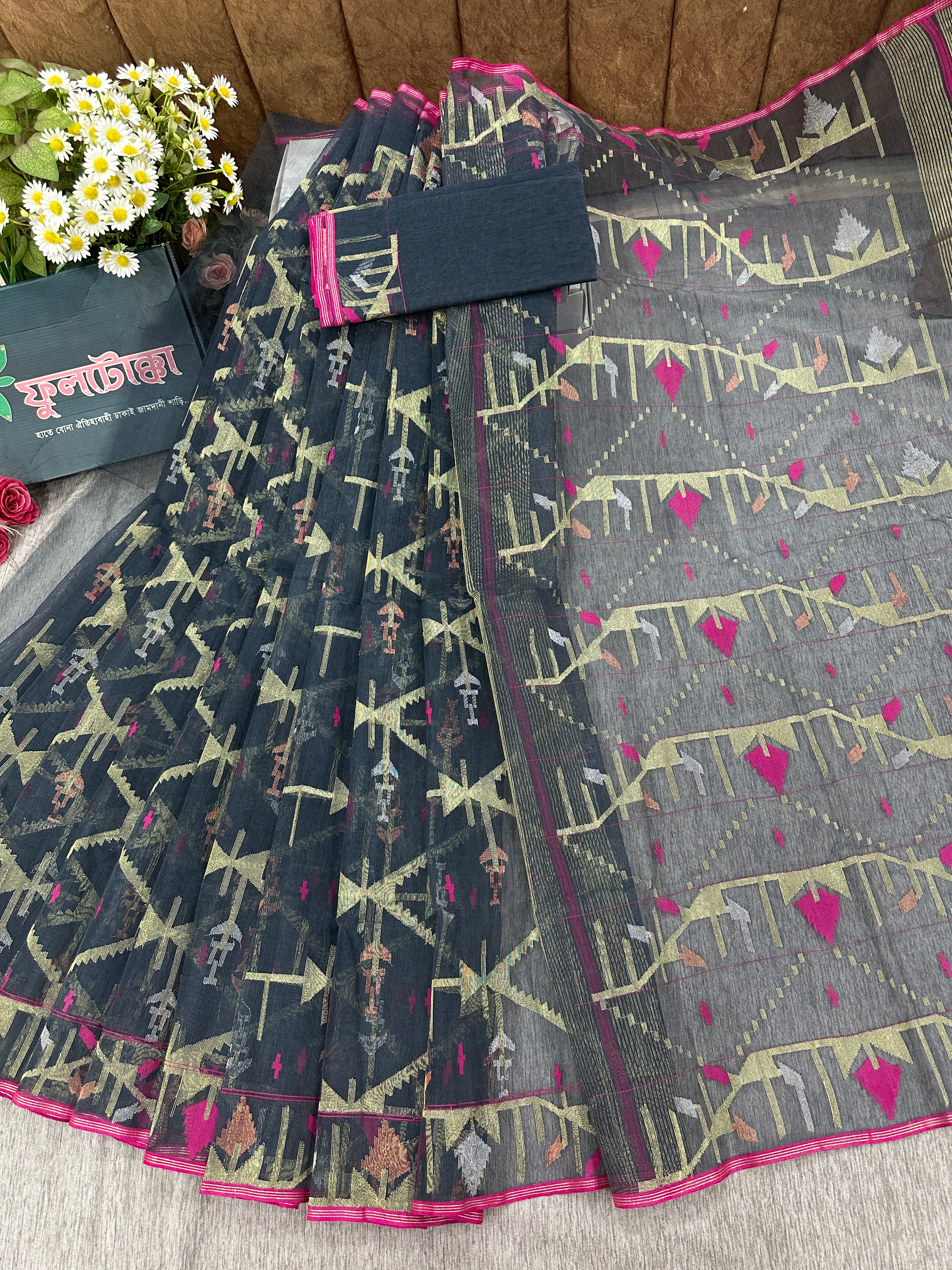 Jamdani saree