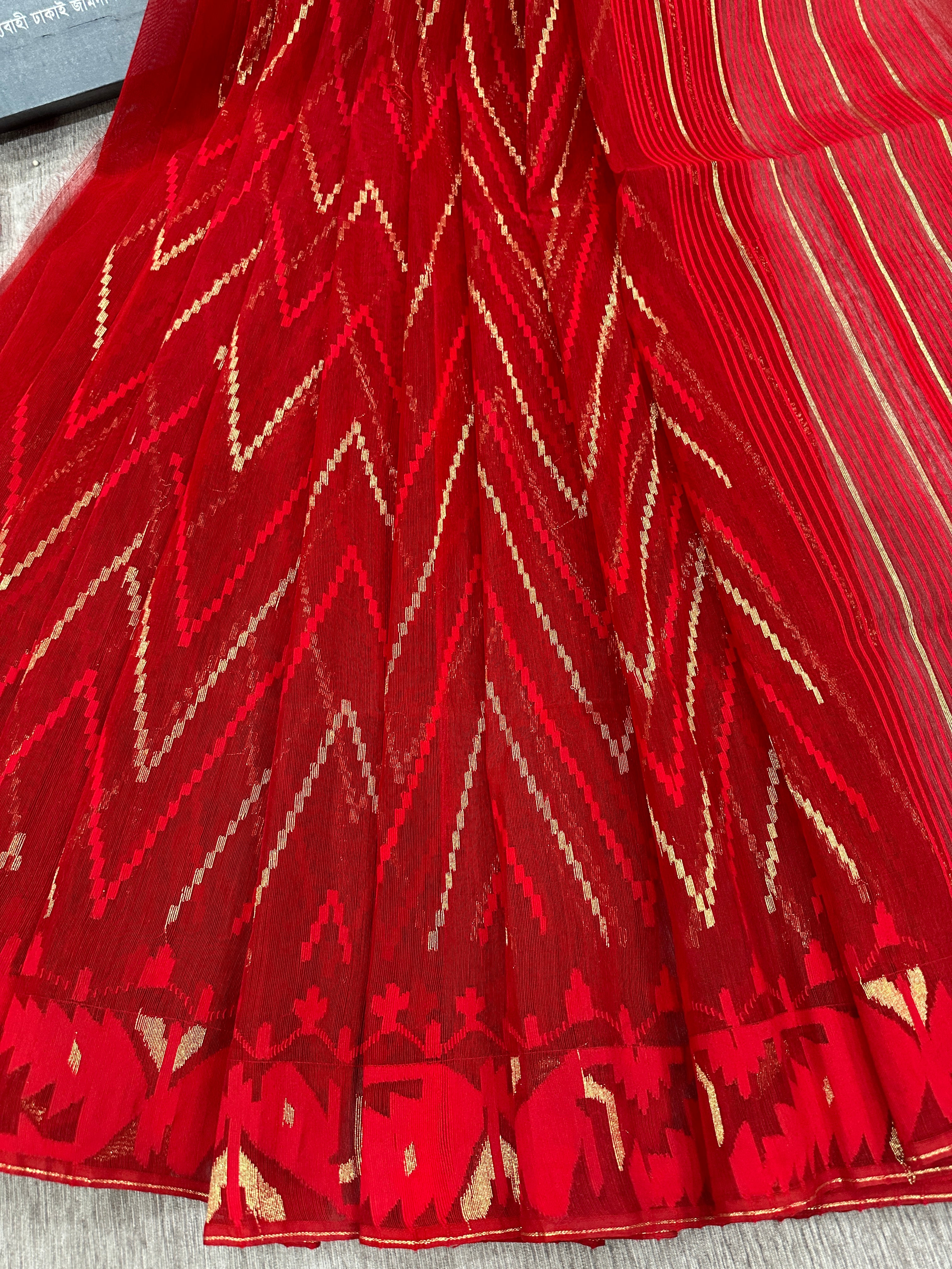 Red budget range halfsilk handloom jamdani saree with blouse piece