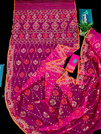 MAGENTA EXCLUSIVE
