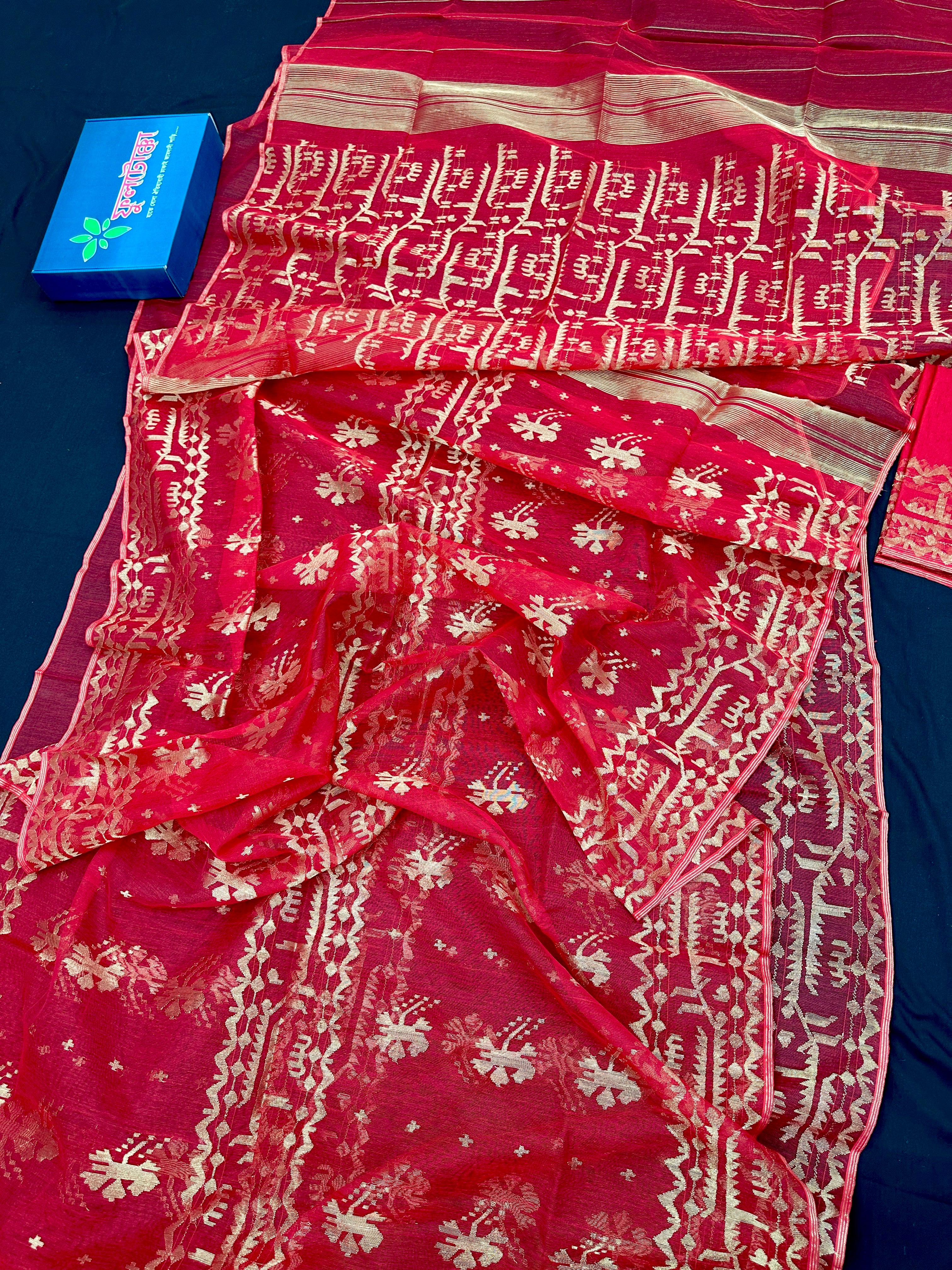 Red Bridal Handloom original dhakai jamdani saree.