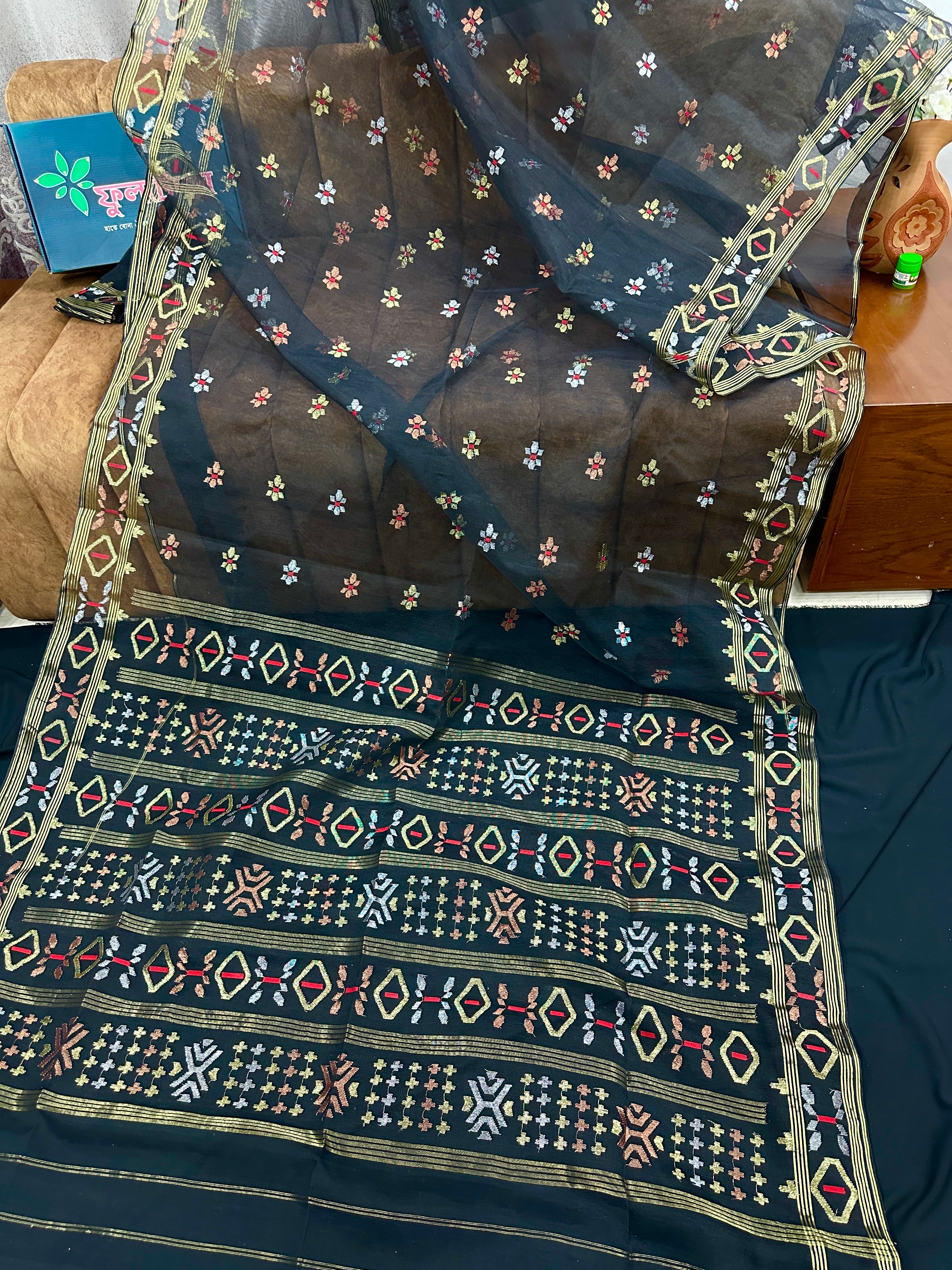 BLACK WITH MULTI