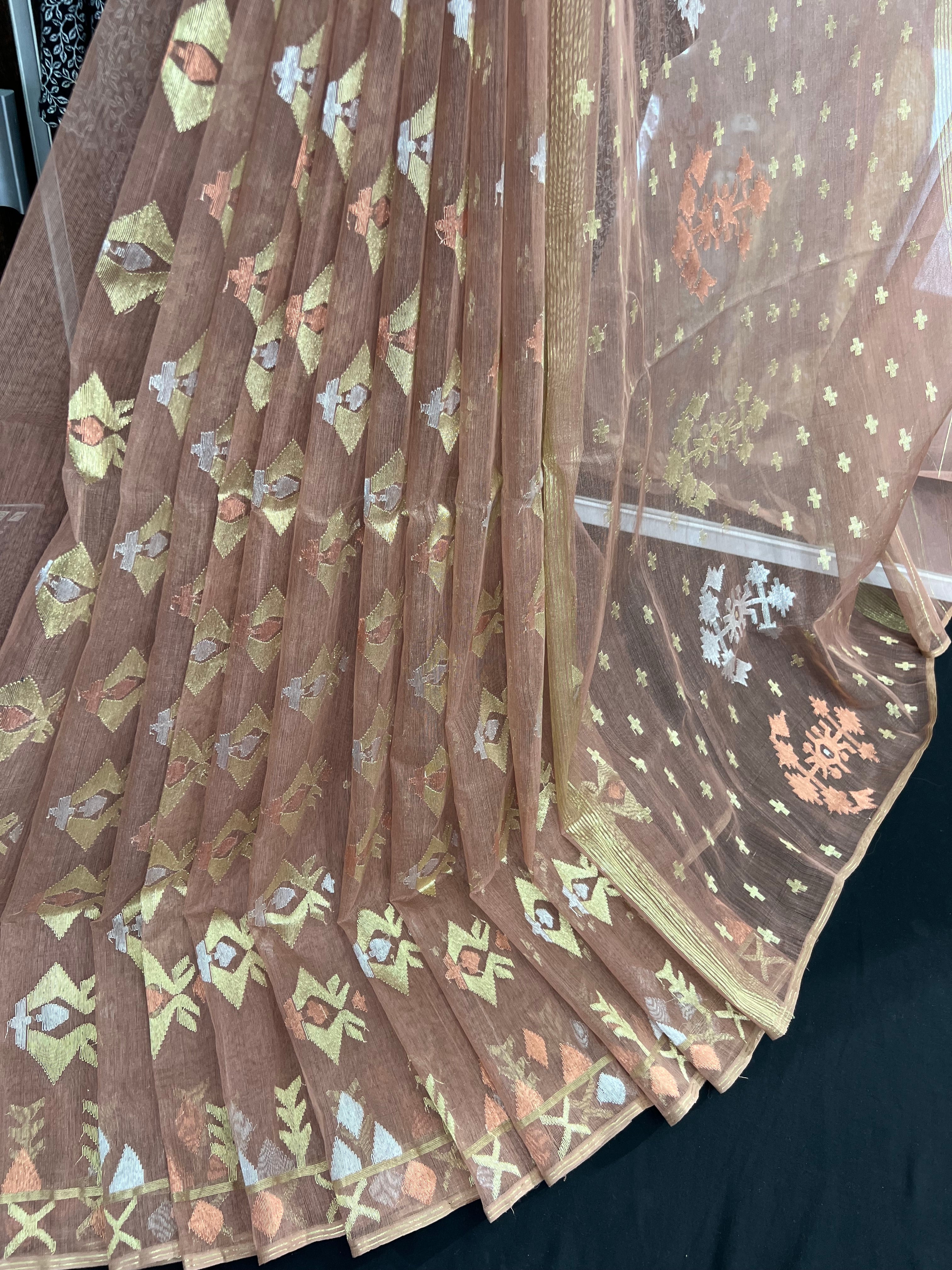 Nude mauve halfsilk jamdani saree with golden silver & copper jori work