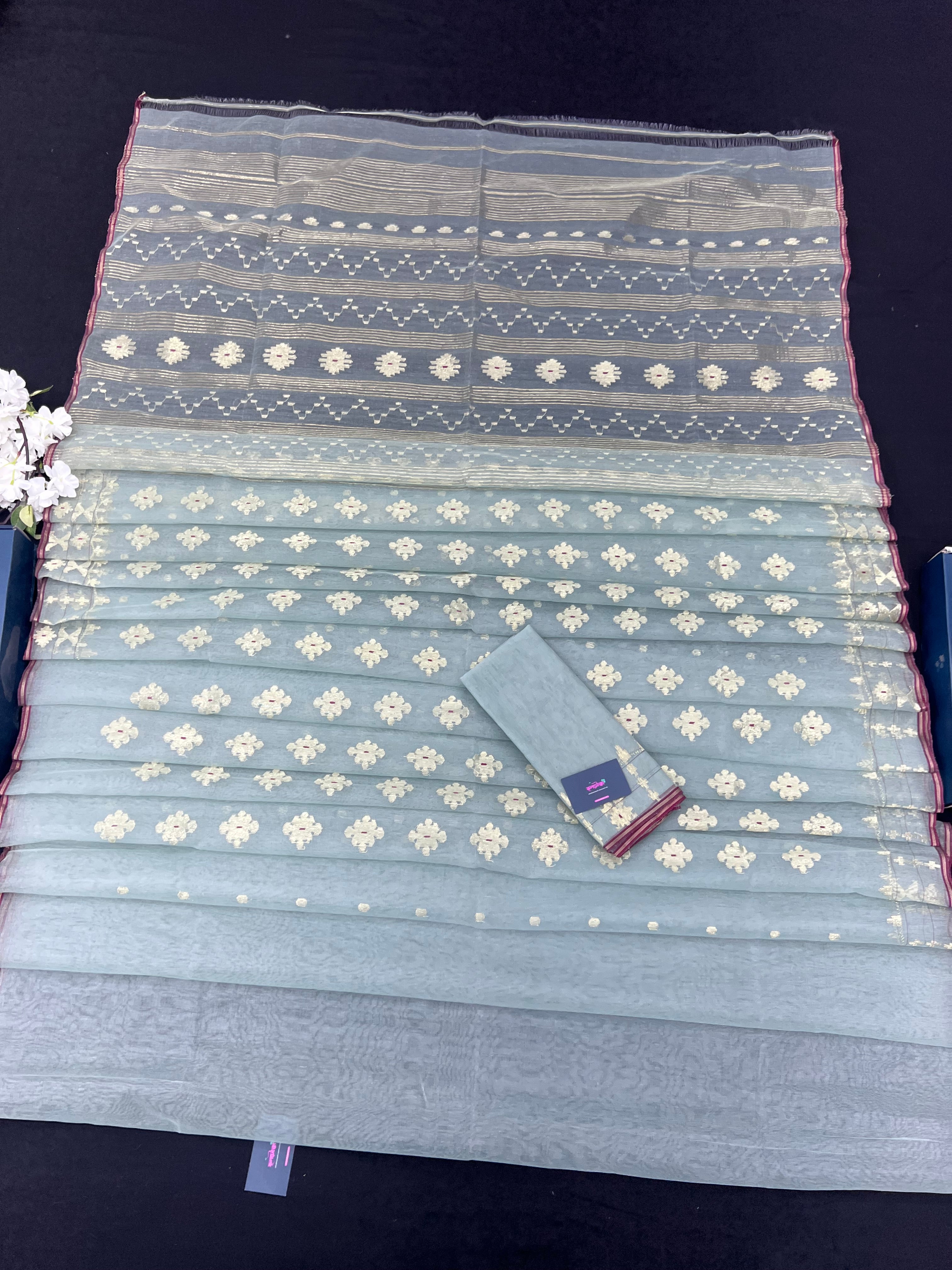 Powder Blue Original Handloom Hslfsilk Dhakai Jamdani With Golden Jori Work