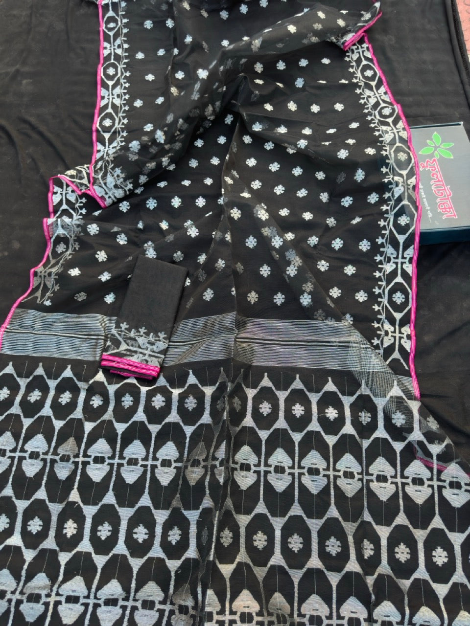 SILVERY BLACK